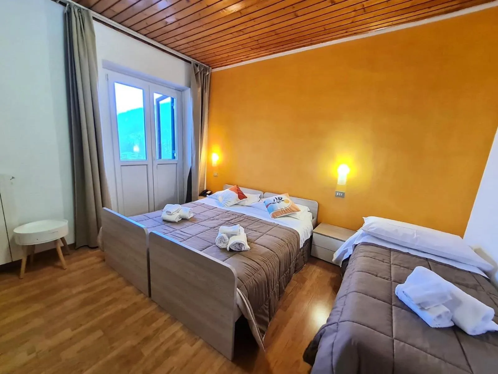 Bed in Excelsior Hotel Cimone LowCost