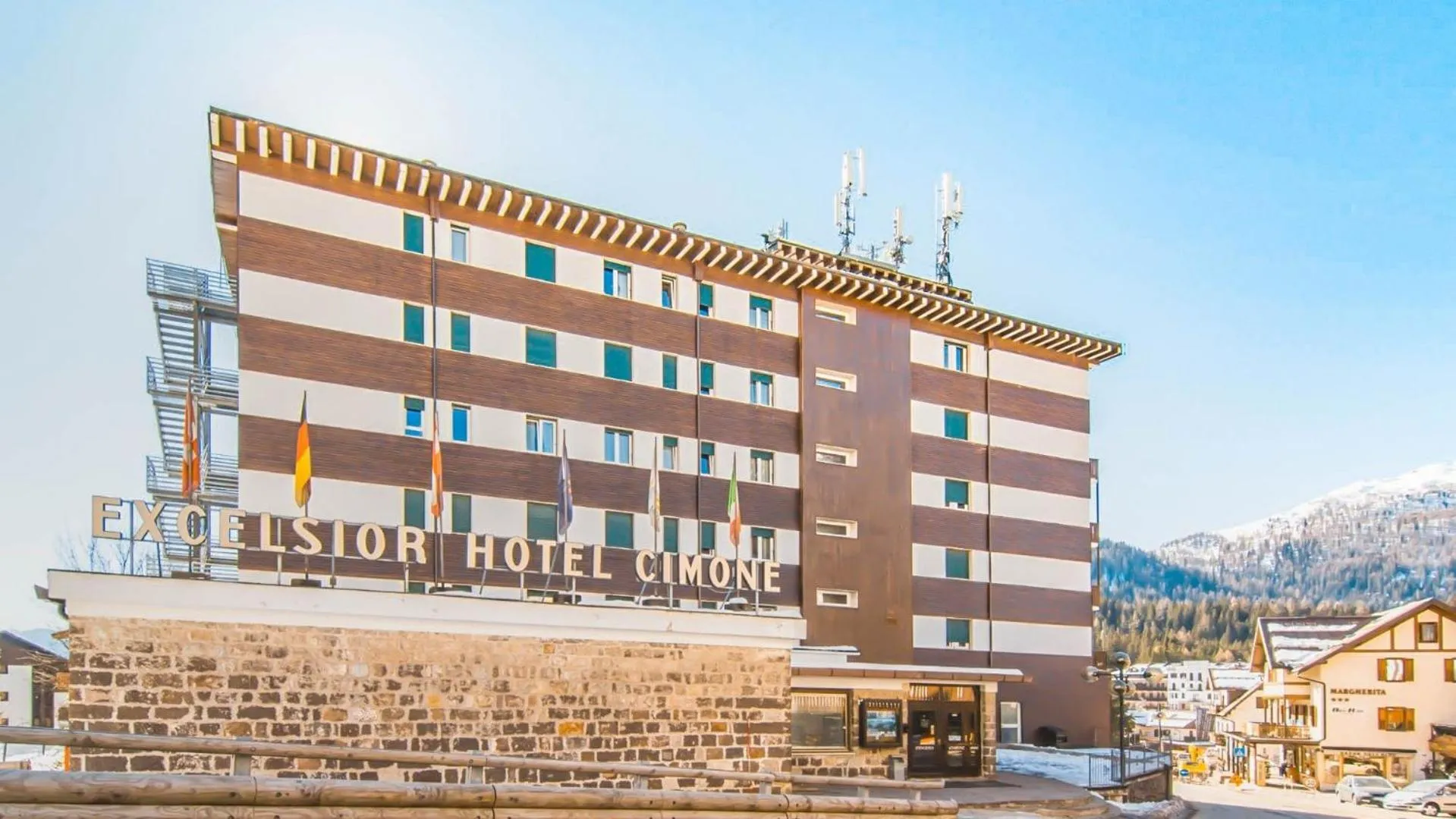 Property building in Excelsior Hotel Cimone LowCost