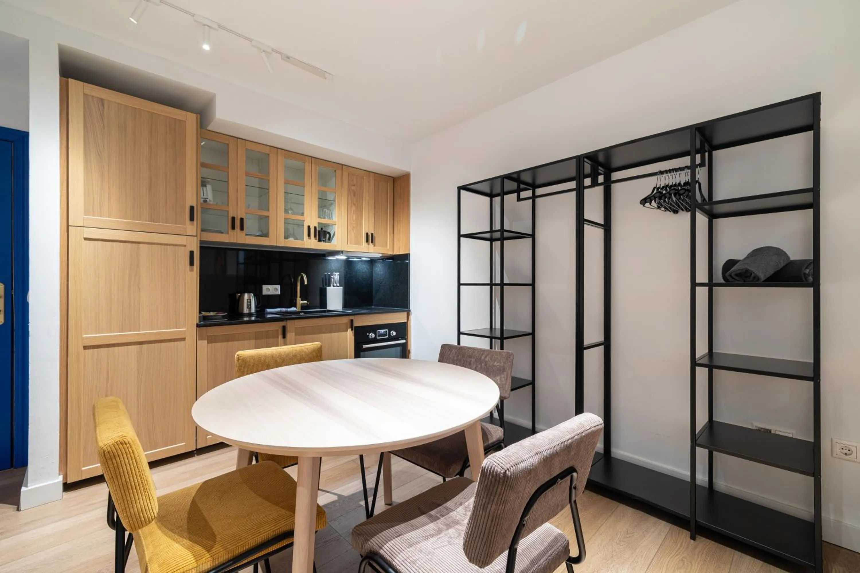 Kitchen or kitchenette in Holidays2Malaga Studios Juan de Mena