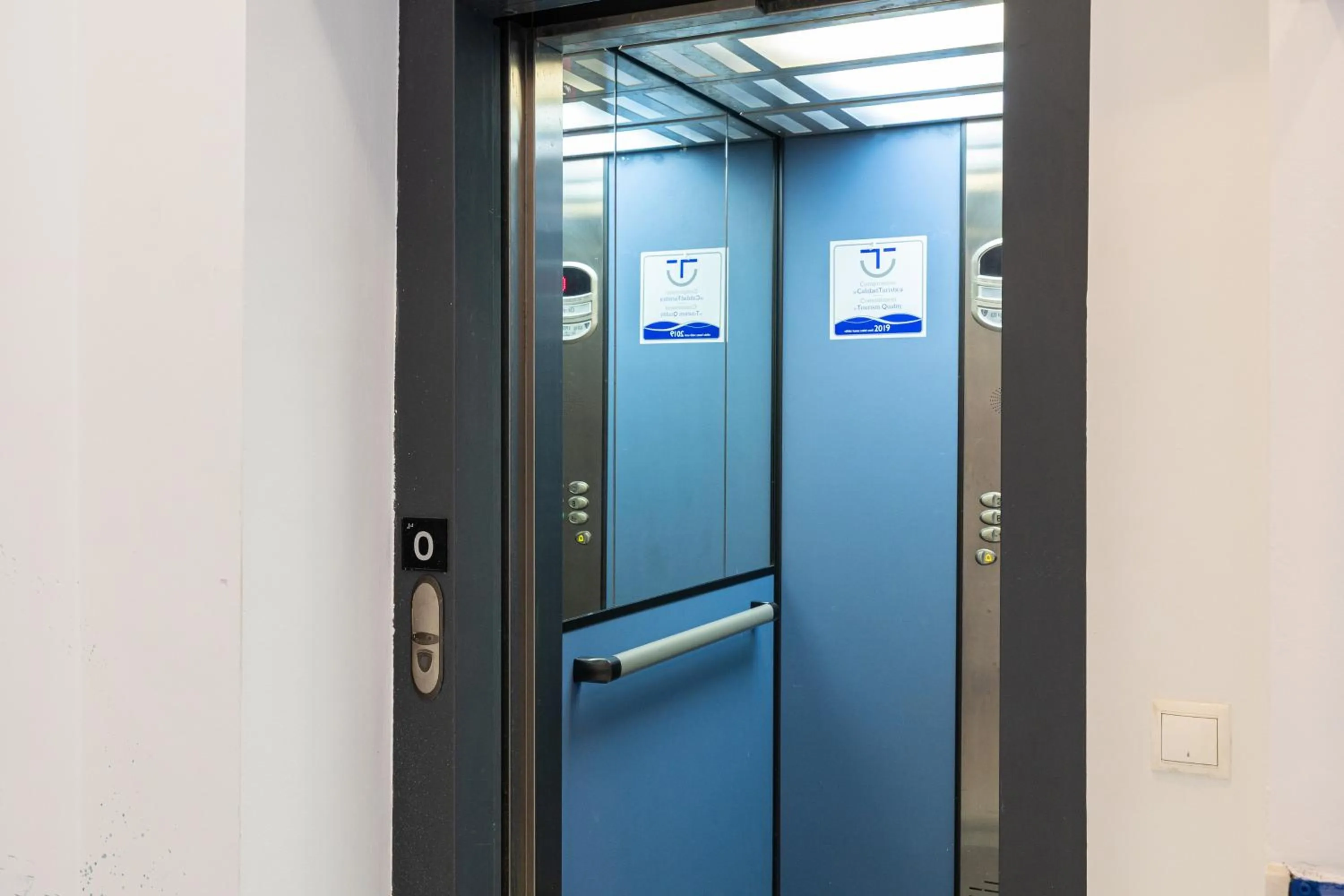 elevator in Holidays2Malaga Studios Juan de Mena