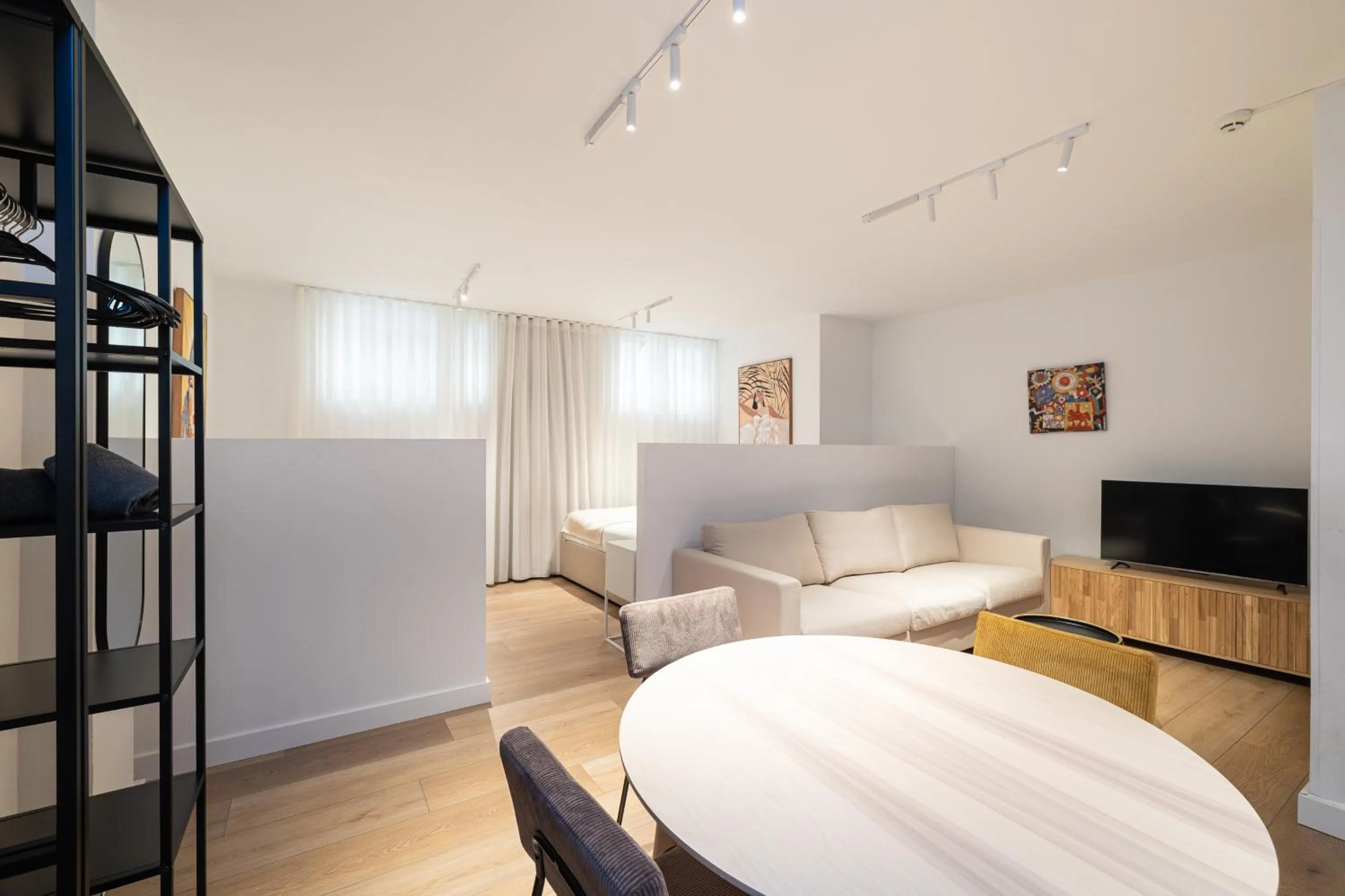 Photo of the whole room, Bed in Holidays2Malaga Studios Juan de Mena