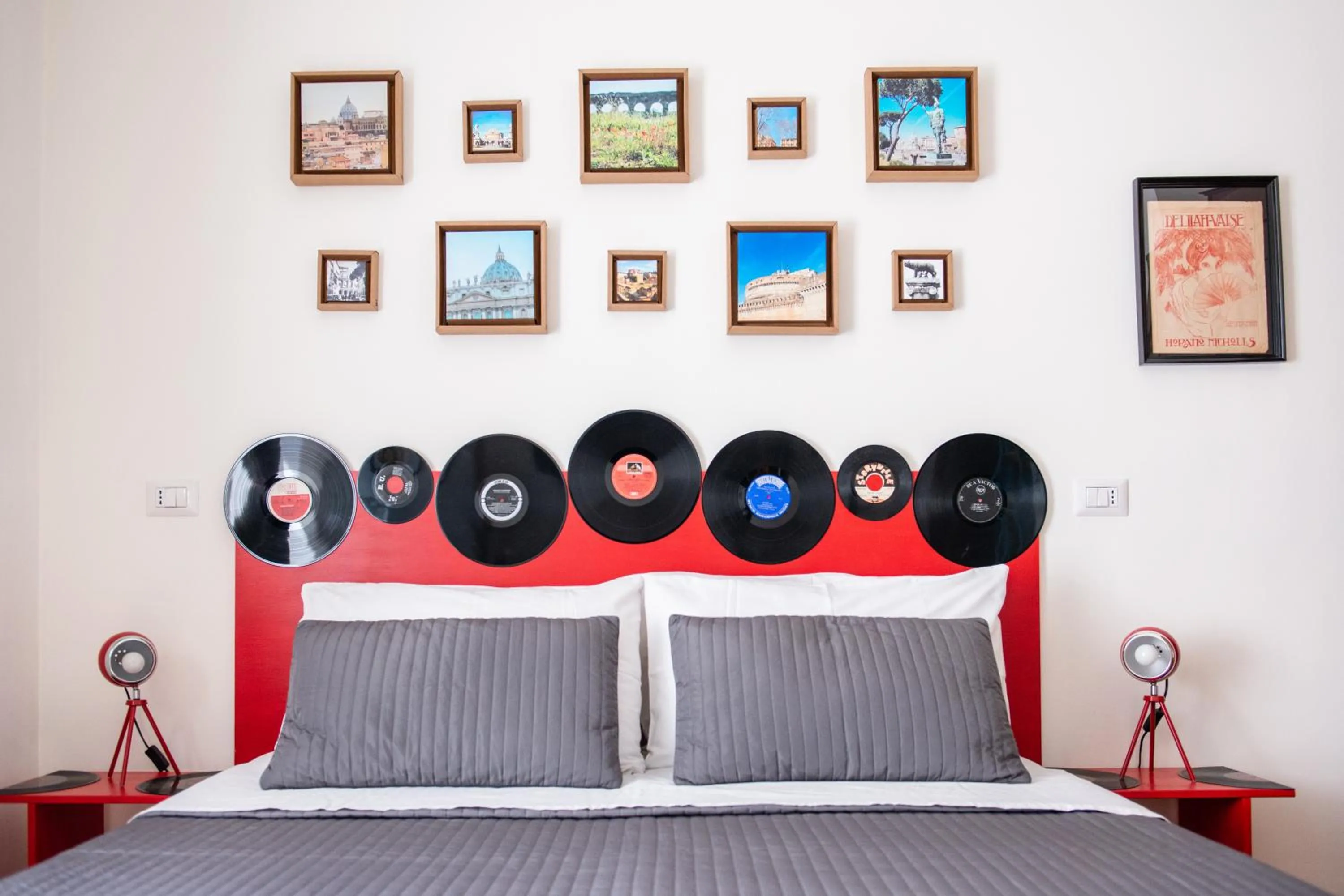 Bed in Grammy Suite