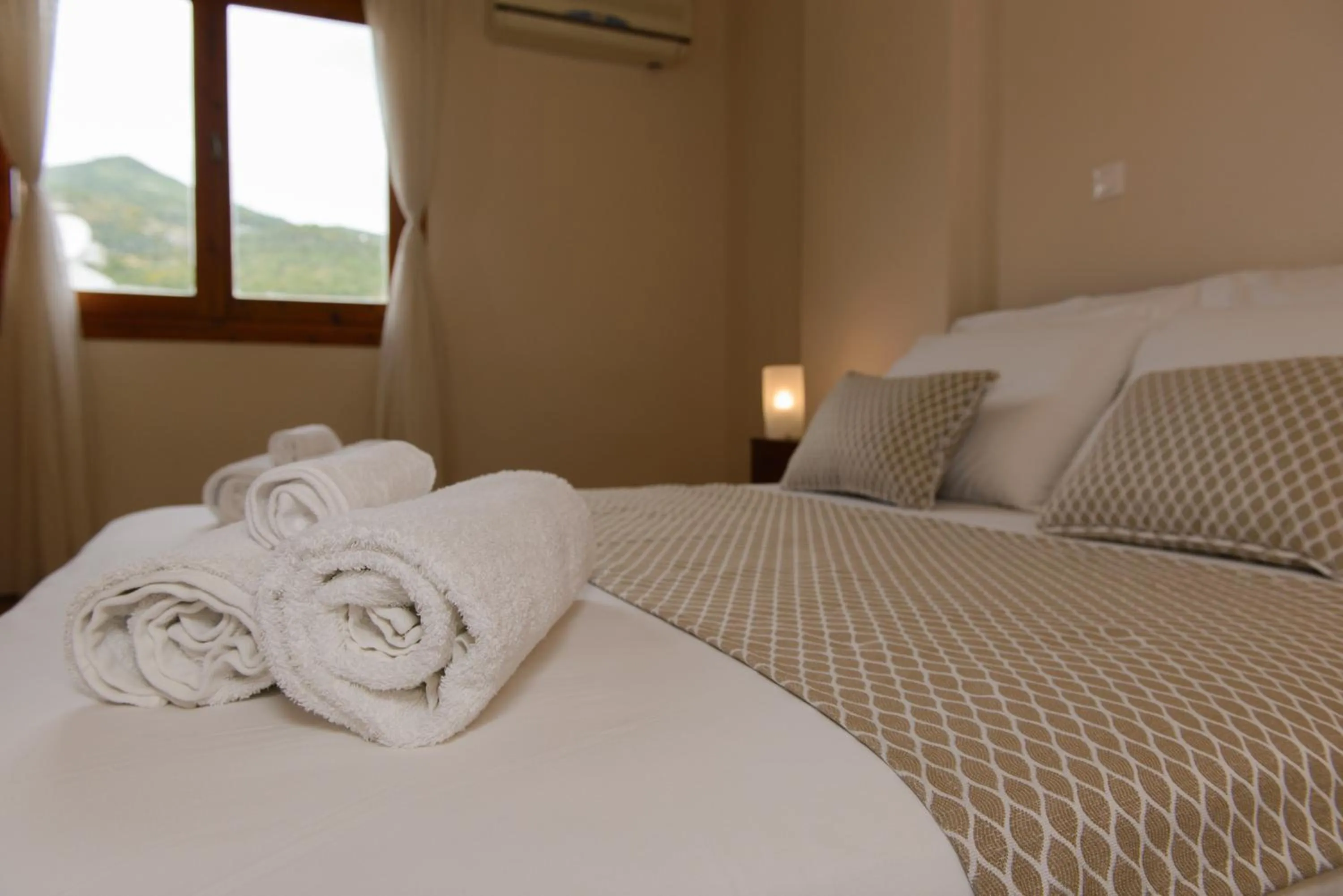 Bedroom, Bed in So Nice Hotel