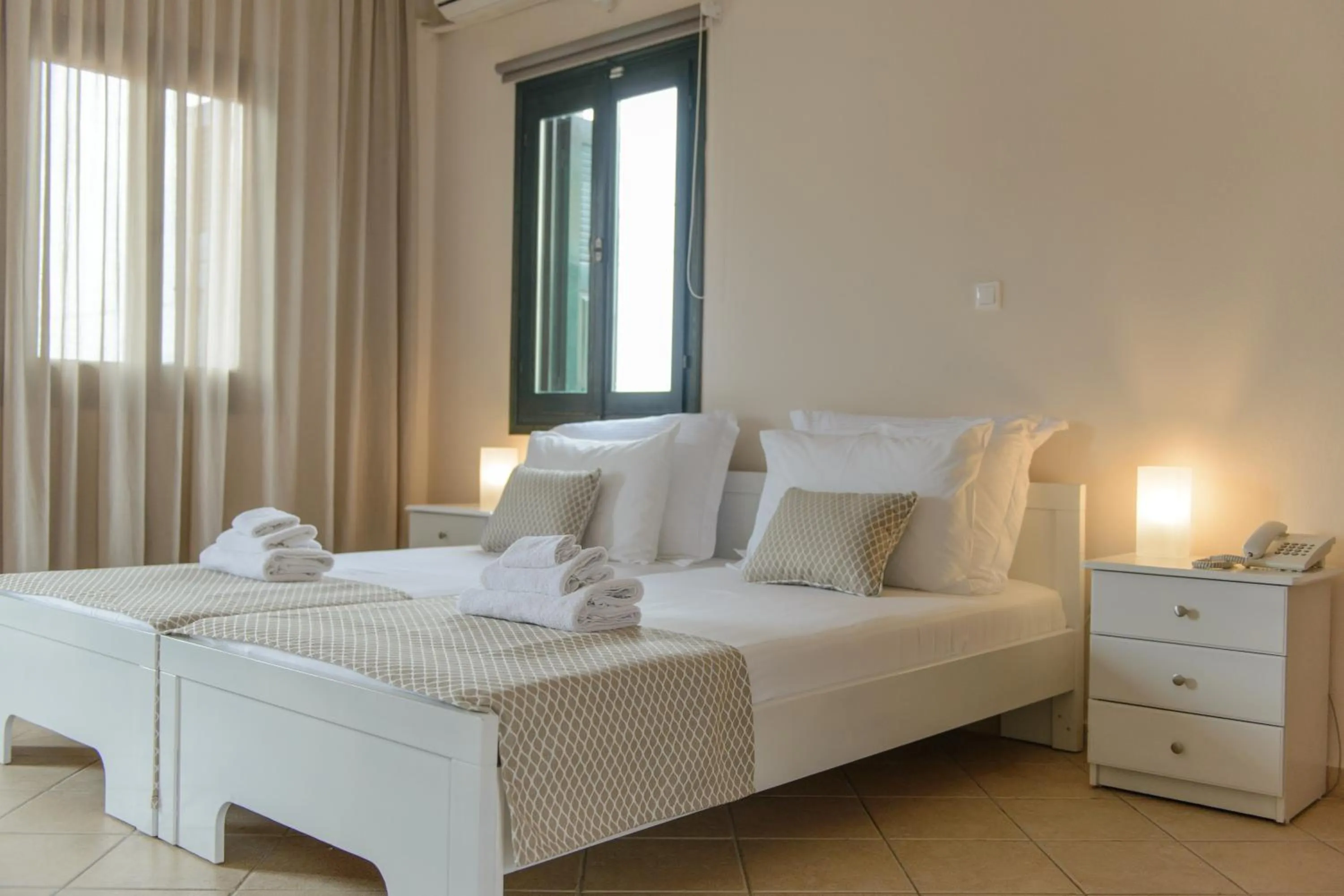 Bed in So Nice Hotel