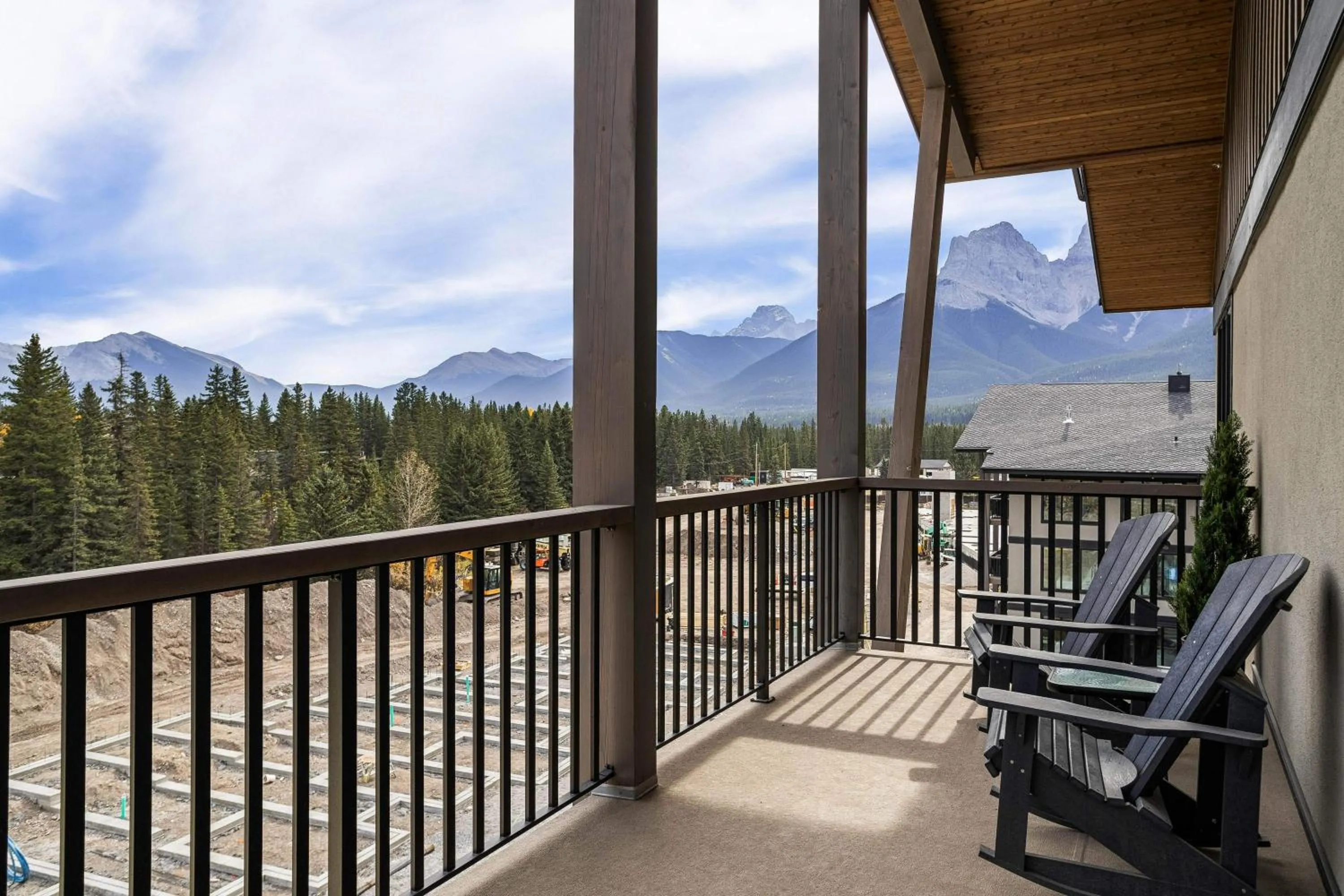Patio in Mountain Dreams Penthouse Hot Tub & Panoramic Views New in Spring Creek