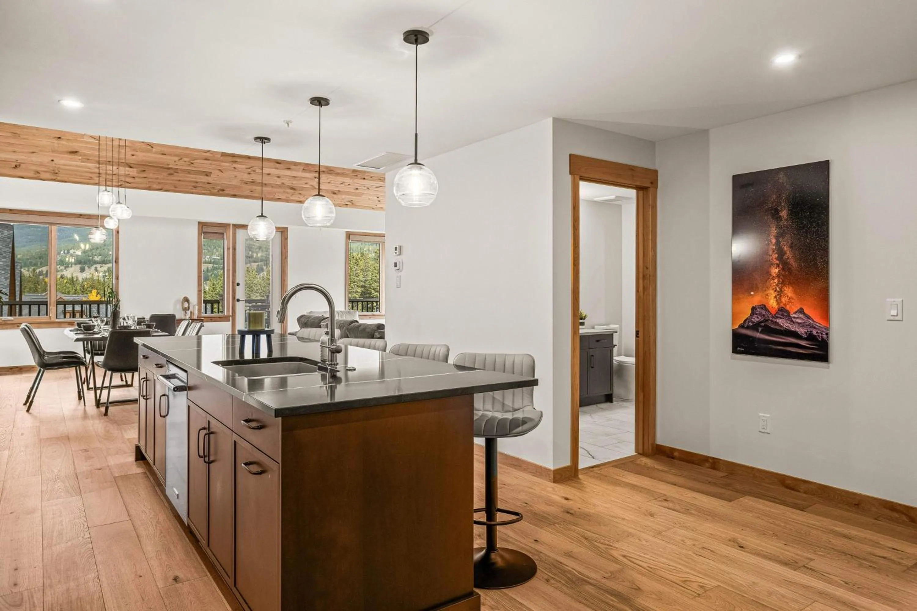 Kitchen or kitchenette in Mountain Dreams Penthouse Hot Tub & Panoramic Views New in Spring Creek