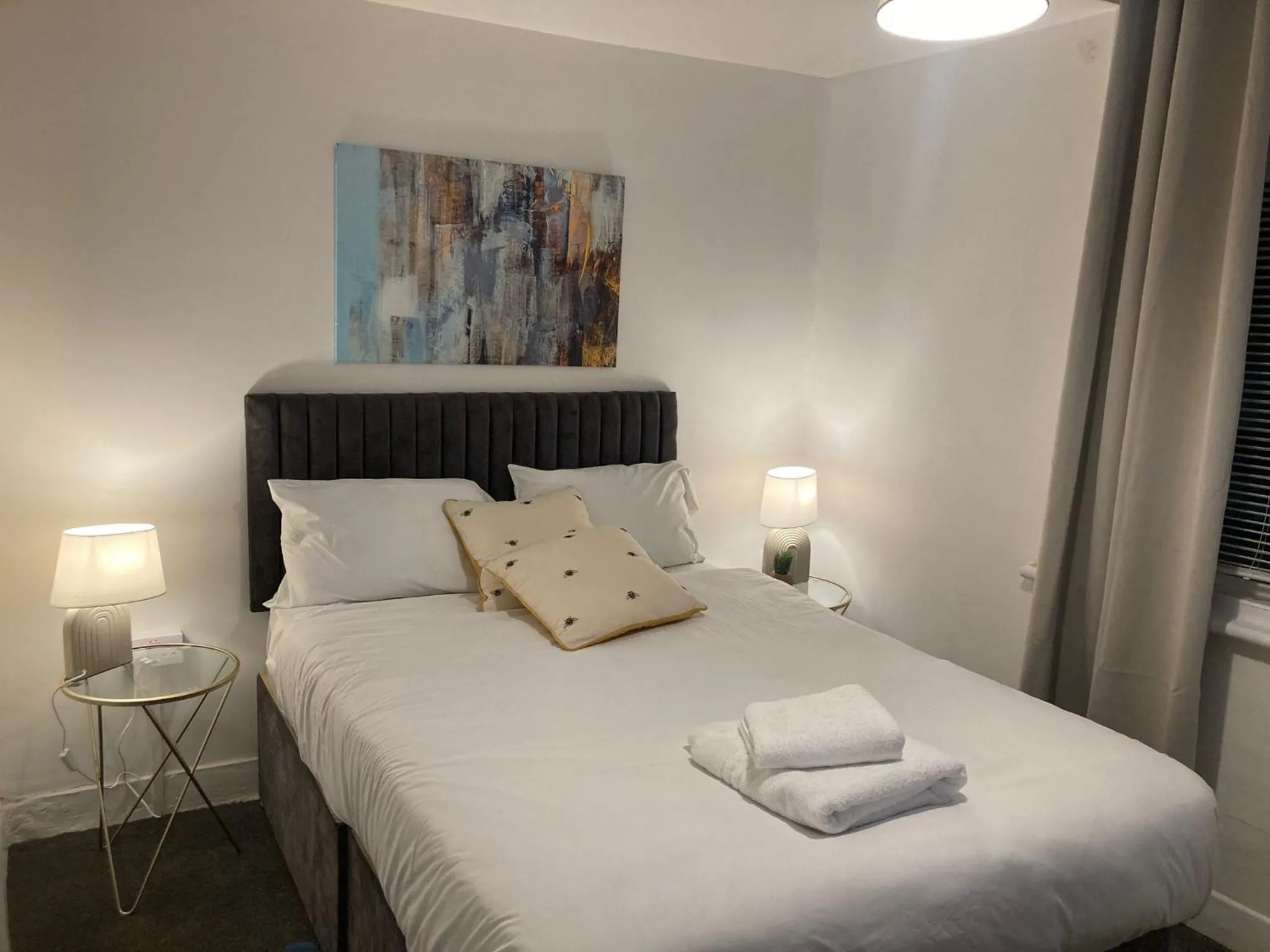 Bedroom, Bed in North Coast Hotel