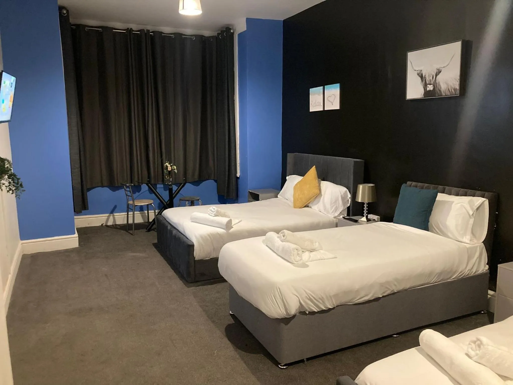 Bedroom, Bed in North Coast Hotel