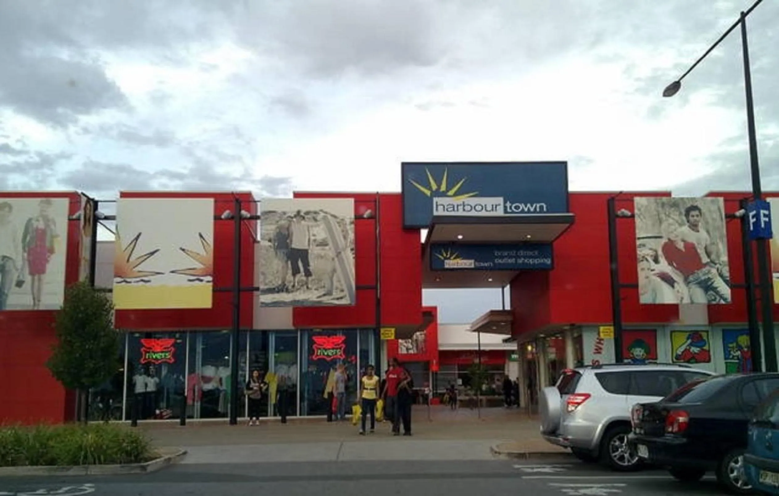 Supermarket/grocery shop in Acaill Accommodation Esplanade Living Self Check-In Self Check-Out