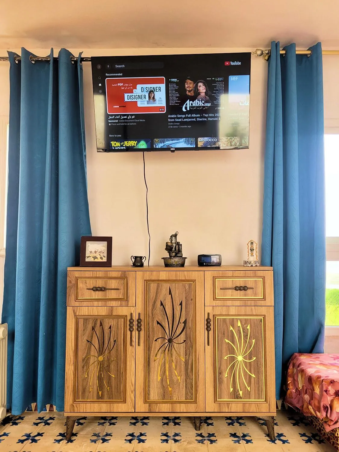 TV and multimedia in Maison de la Lagune