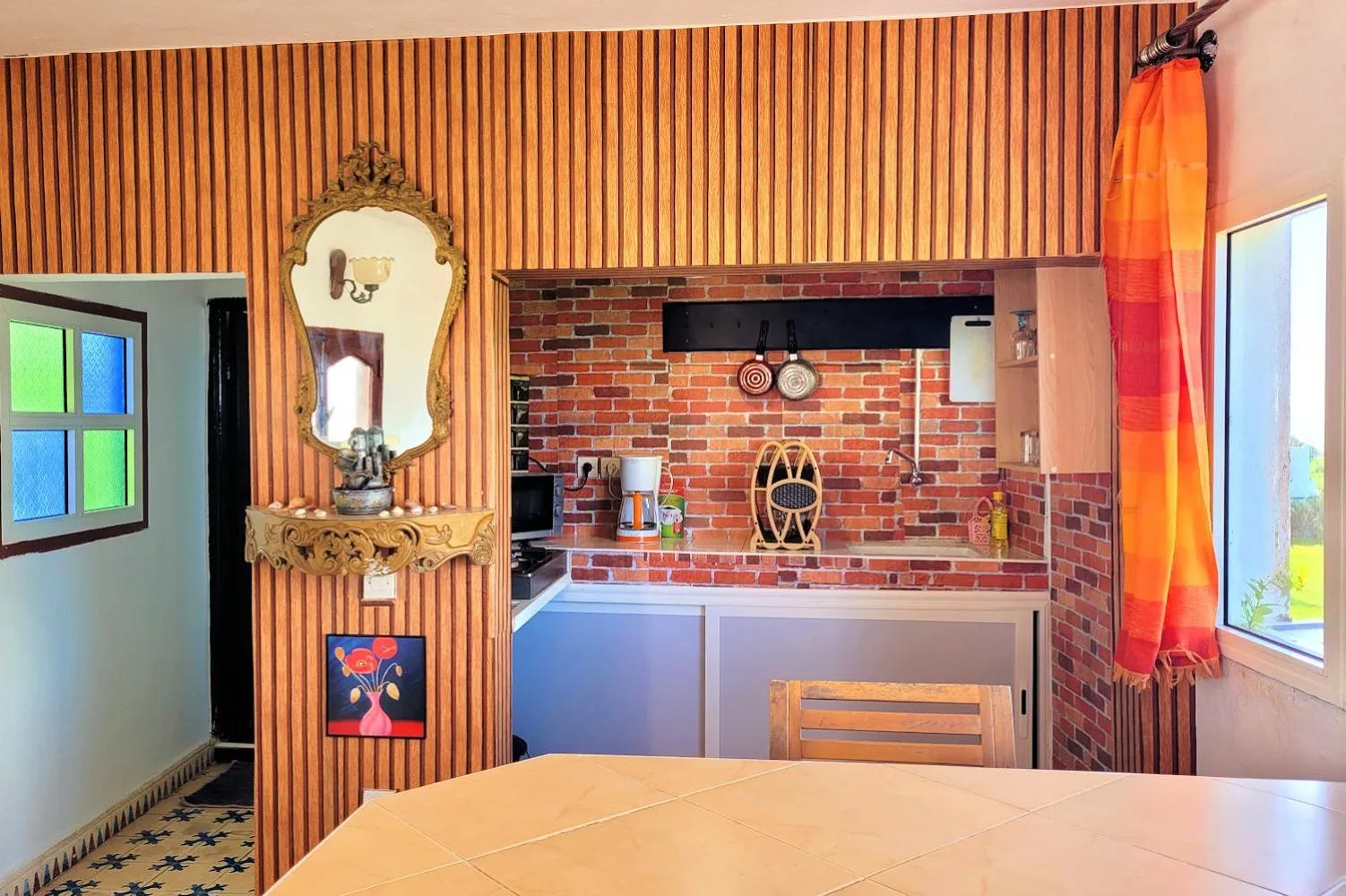 Decorative detail in Maison de la Lagune