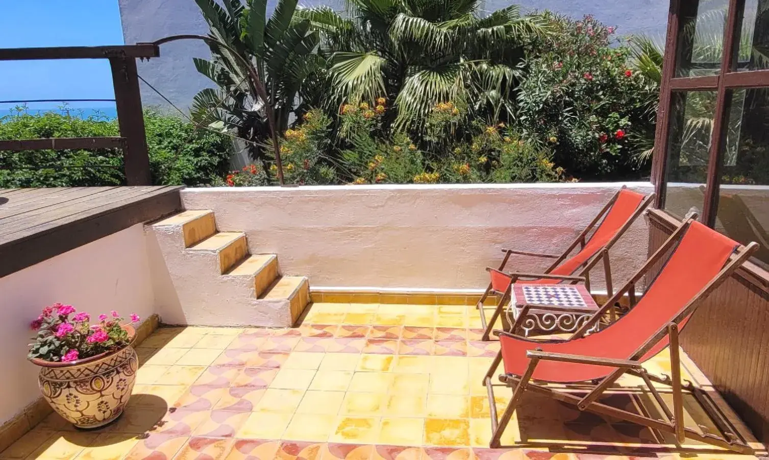 Apartment with Terrace and Garden in Maison de la Lagune Apartment with Terrace and Garden in Maison de la Lagune