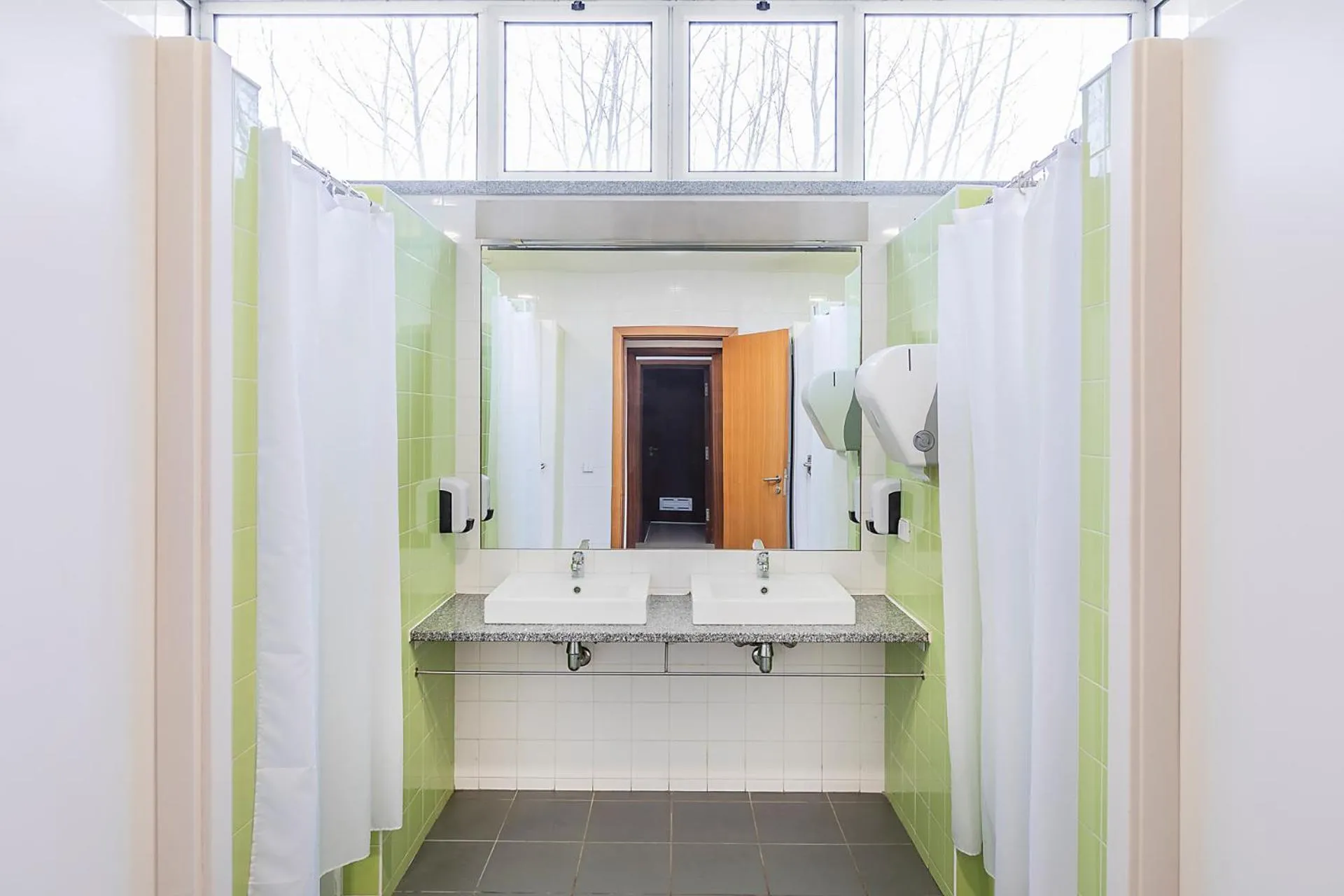 Quadruple Room in HI Lousã – Pousada de Juventude