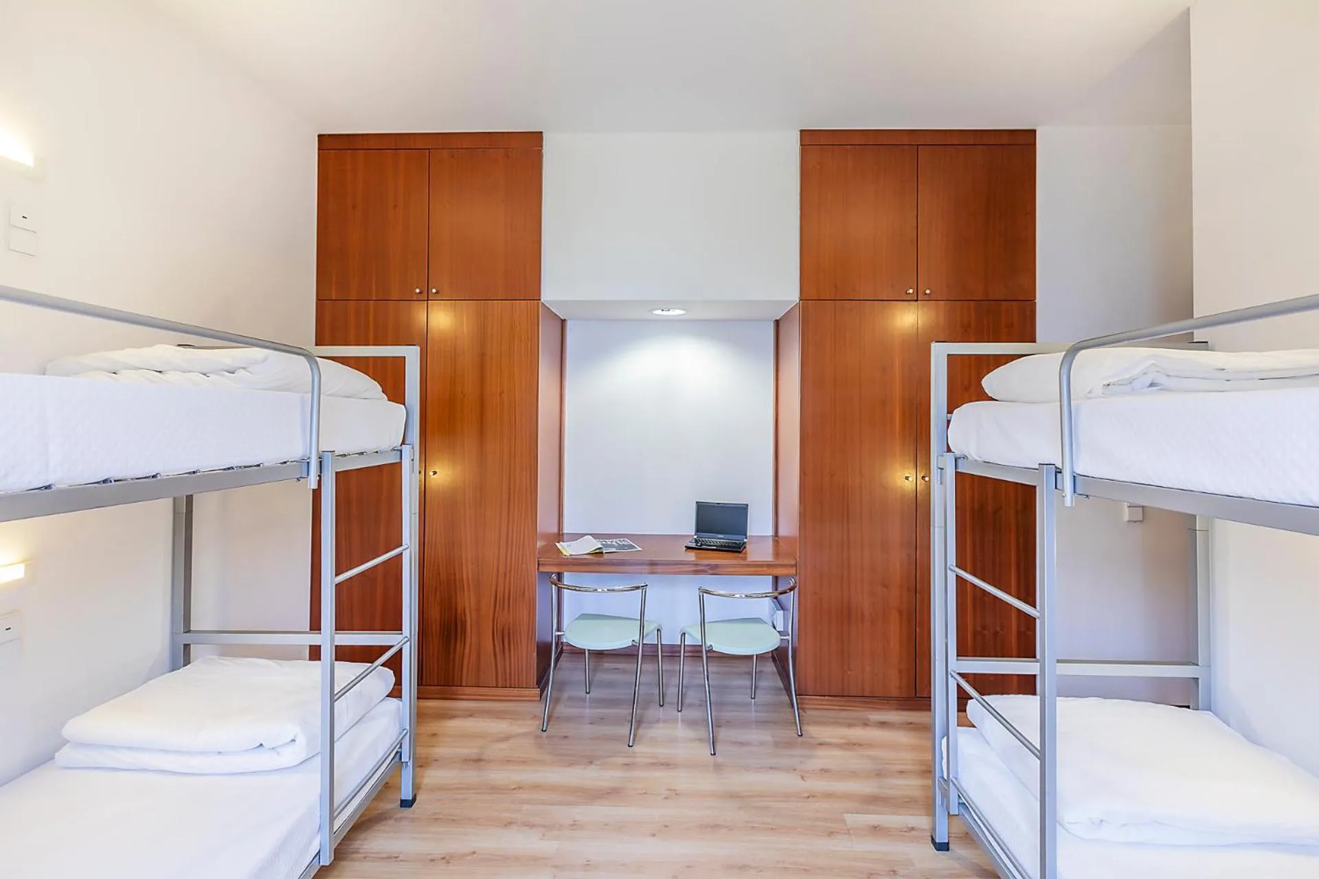 Bed in HI Lousã – Pousada de Juventude