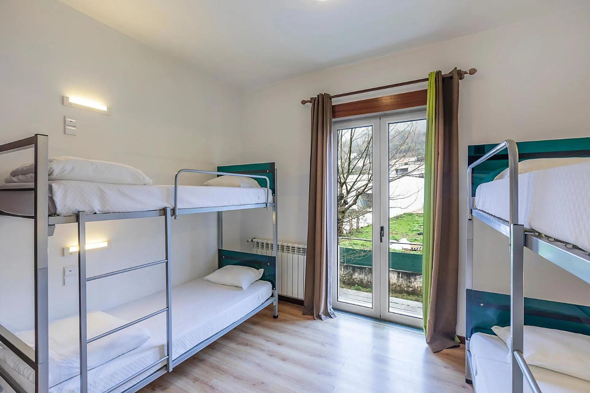 Bed in HI Lousã – Pousada de Juventude