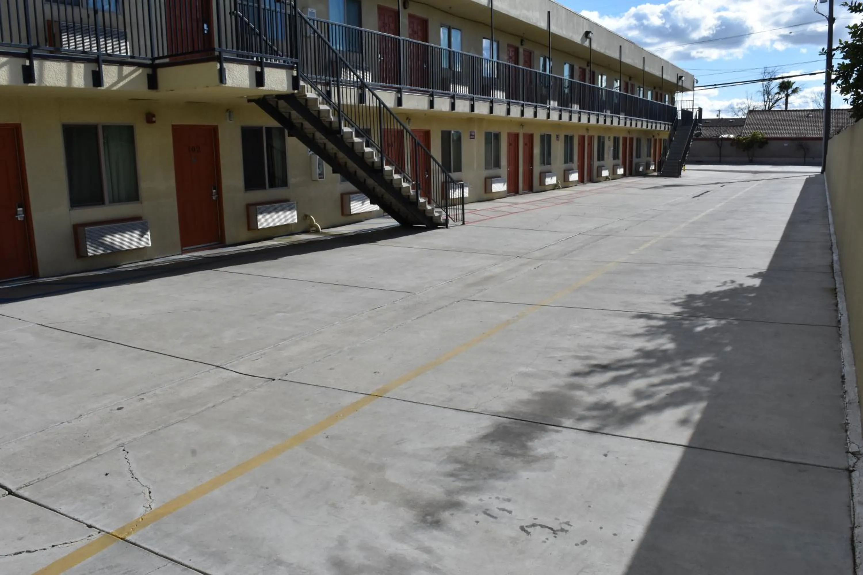 Property building in Corcoran Inn