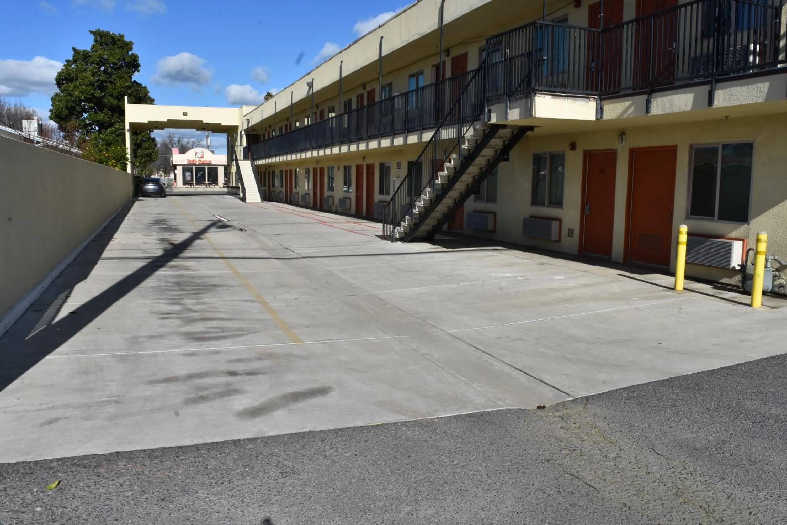 Property building in Corcoran Inn