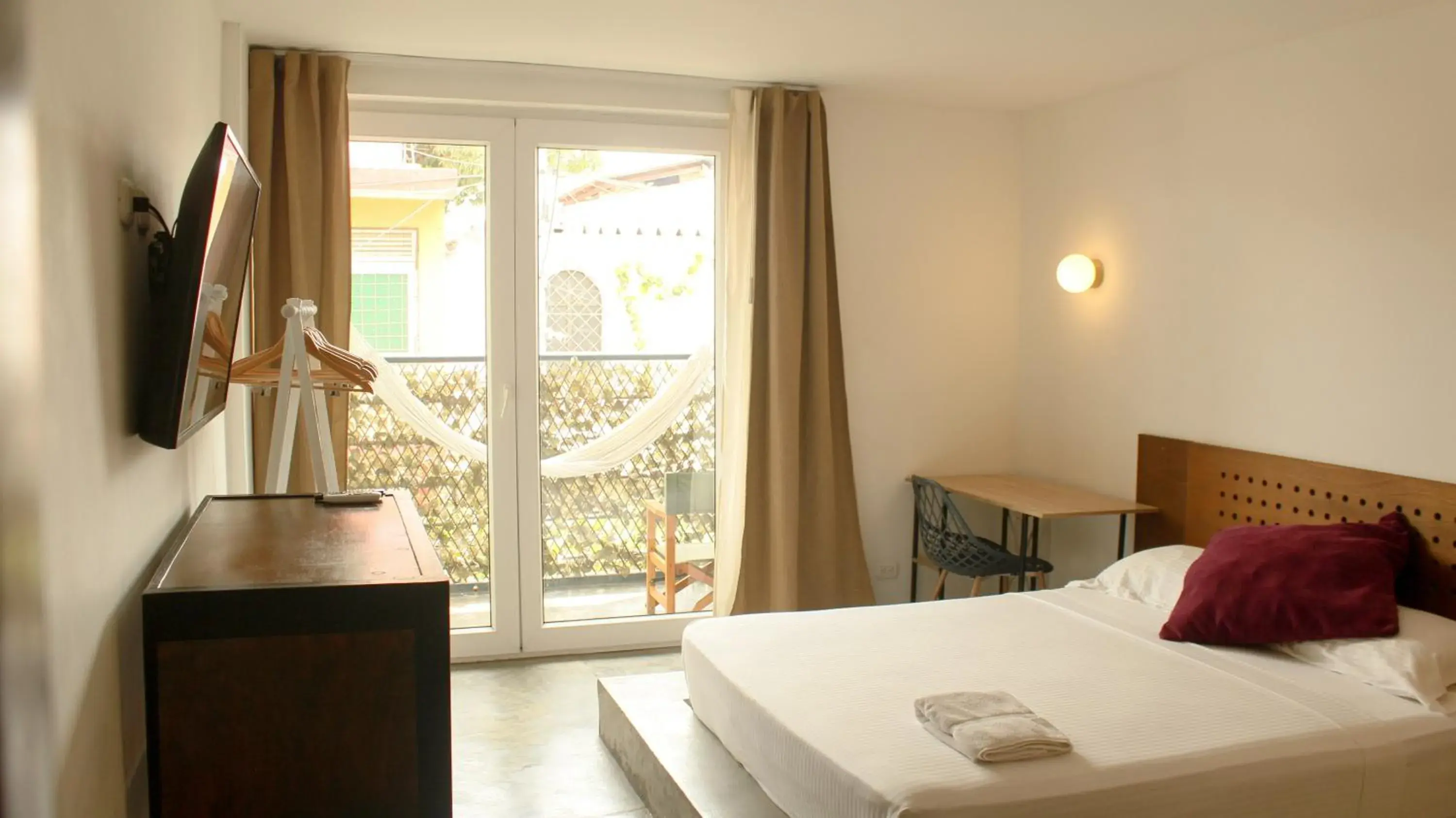 Double Room with Balcony in MuchoSur Santa Marta Double Room with Balcony in MuchoSur Santa Marta