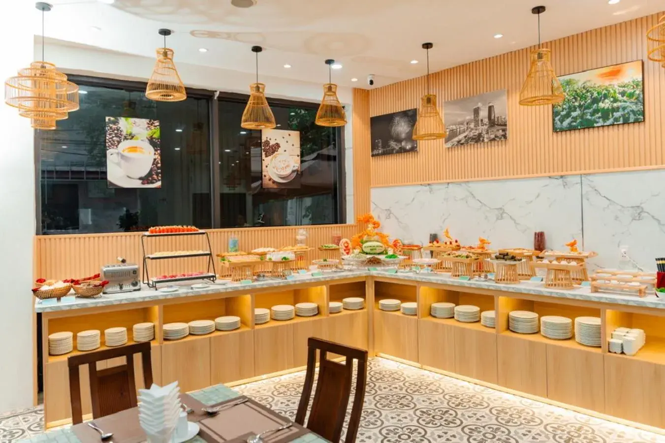 Restaurant/places to eat in Platinum Orchid Hotel Danang Restaurant/places to eat in Platinum Orchid Hotel Danang