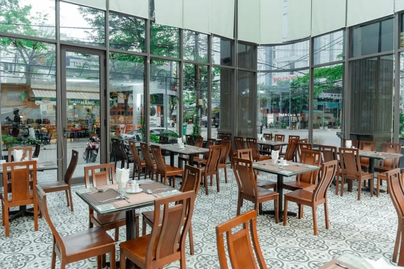 Restaurant/places to eat in Platinum Orchid Hotel Danang Restaurant/places to eat in Platinum Orchid Hotel Danang