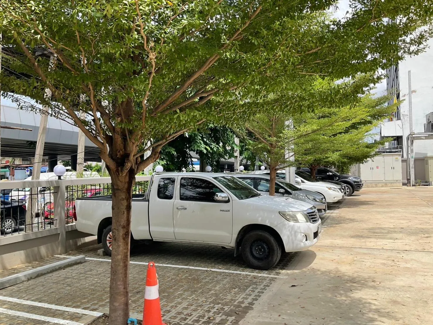 Parking in 35 Bow Hotel