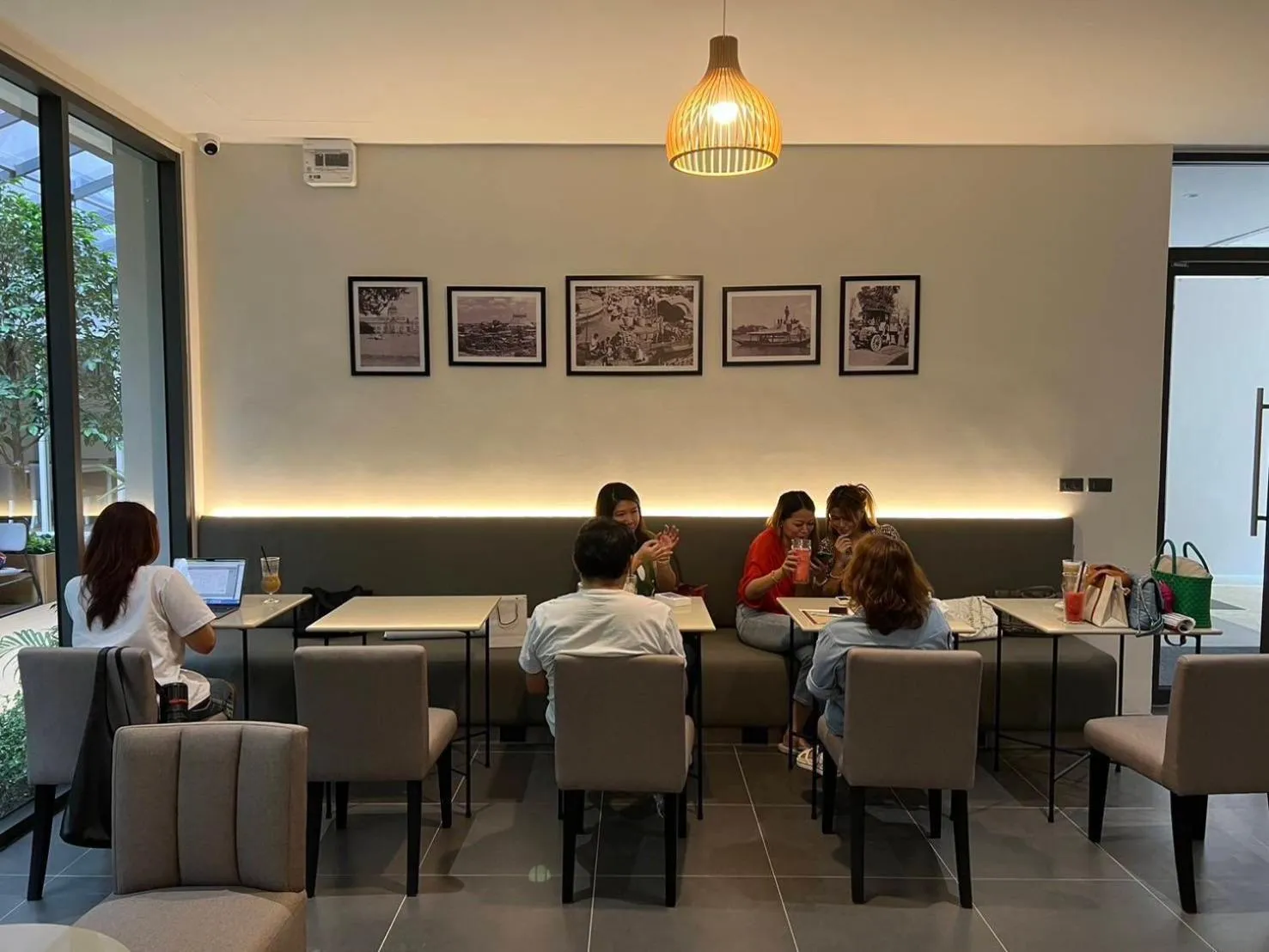 On-site shops in 35 Bow Hotel