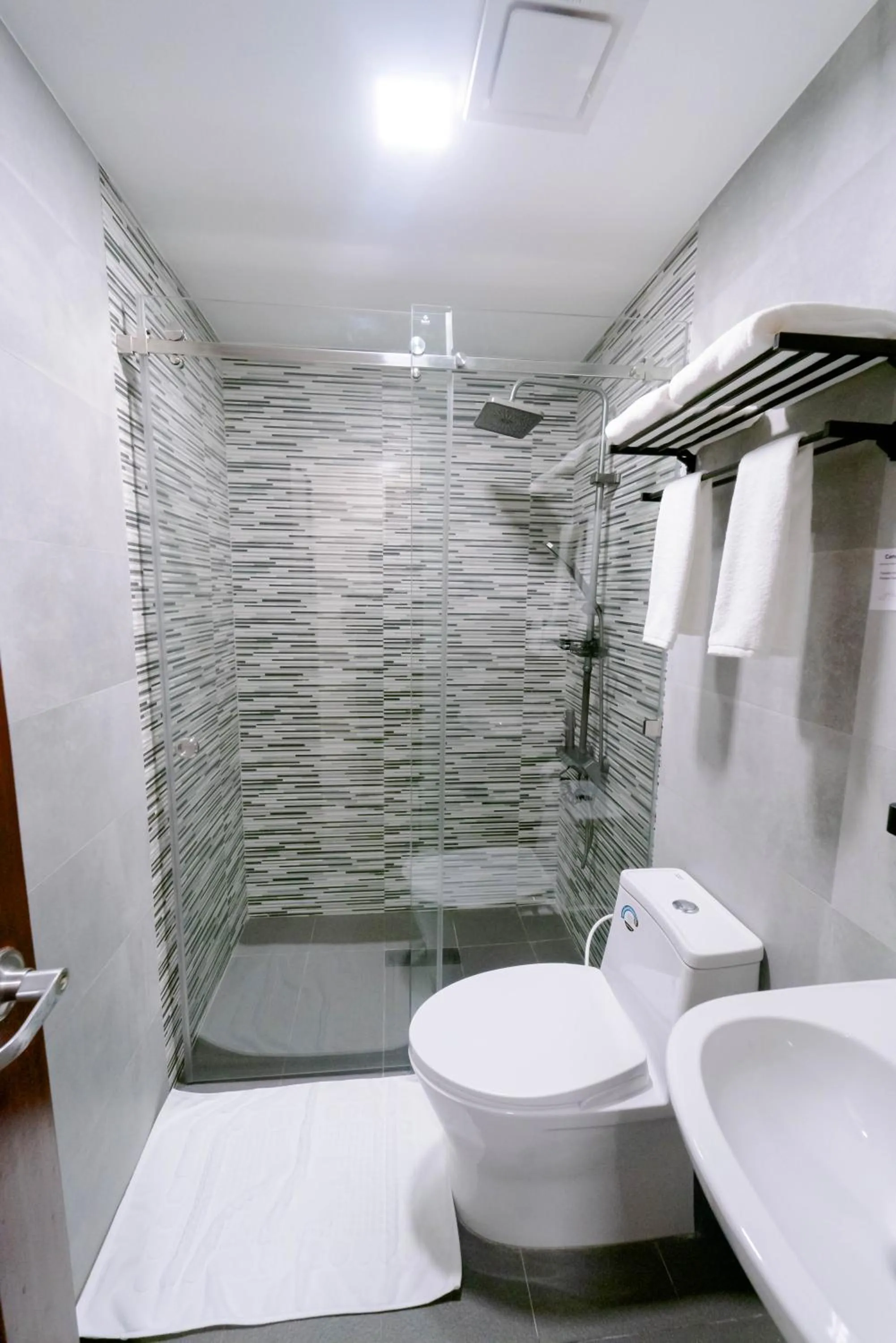 Shower in A Traveller's Inn