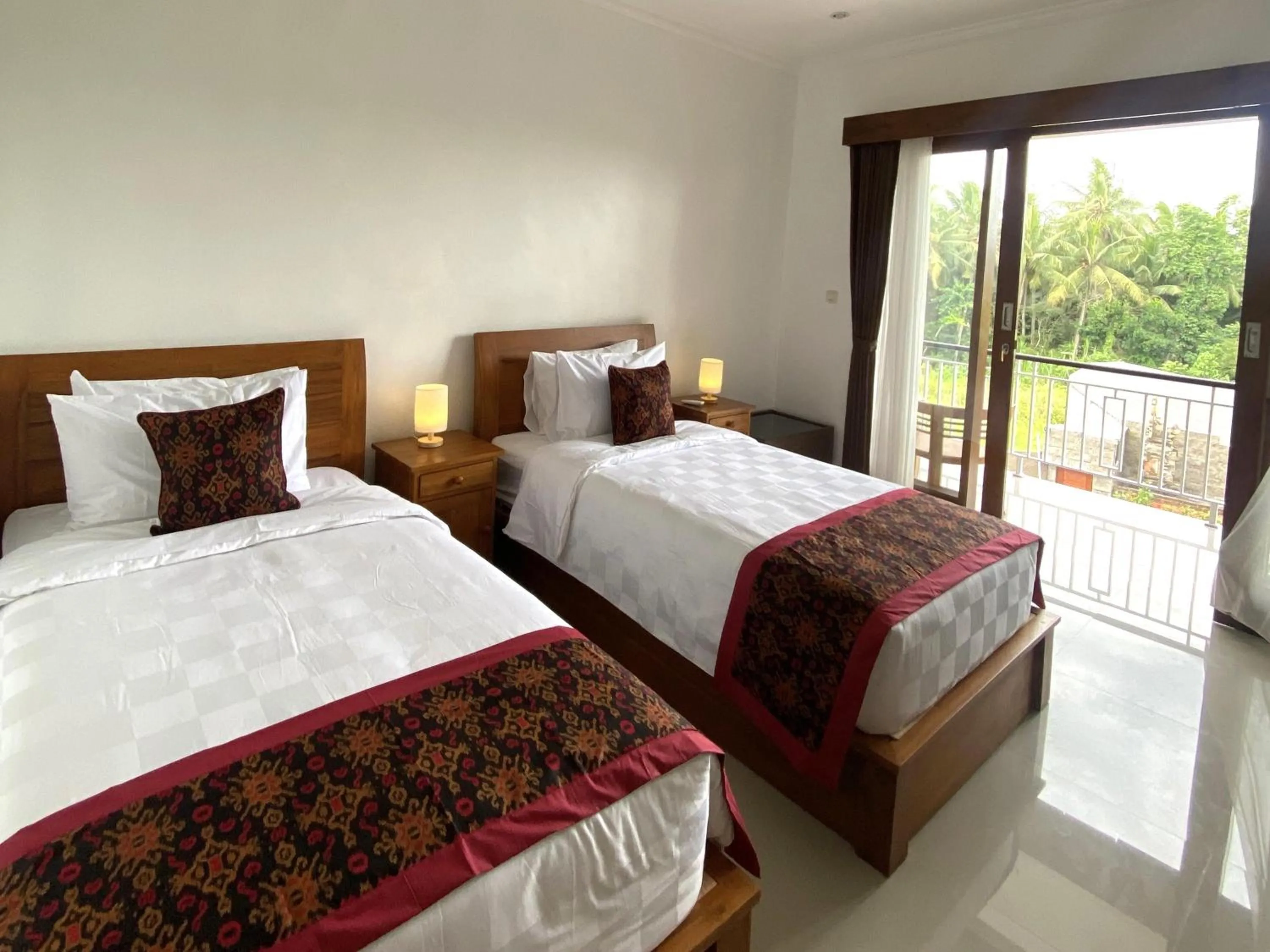 Bedroom, Bed in Nivaluma