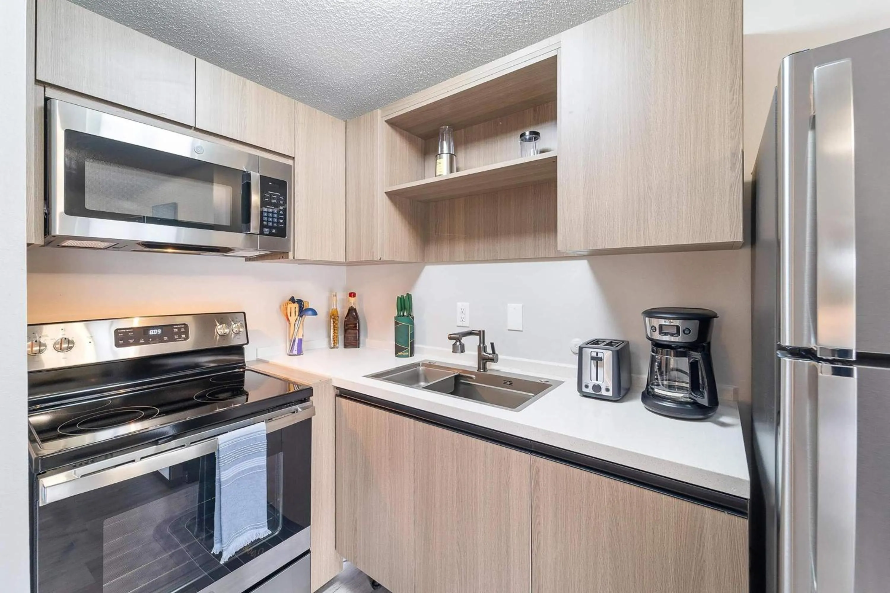 Photo of the whole room in Interurban Suites Hotel, a Dazzler Select by Wyndham