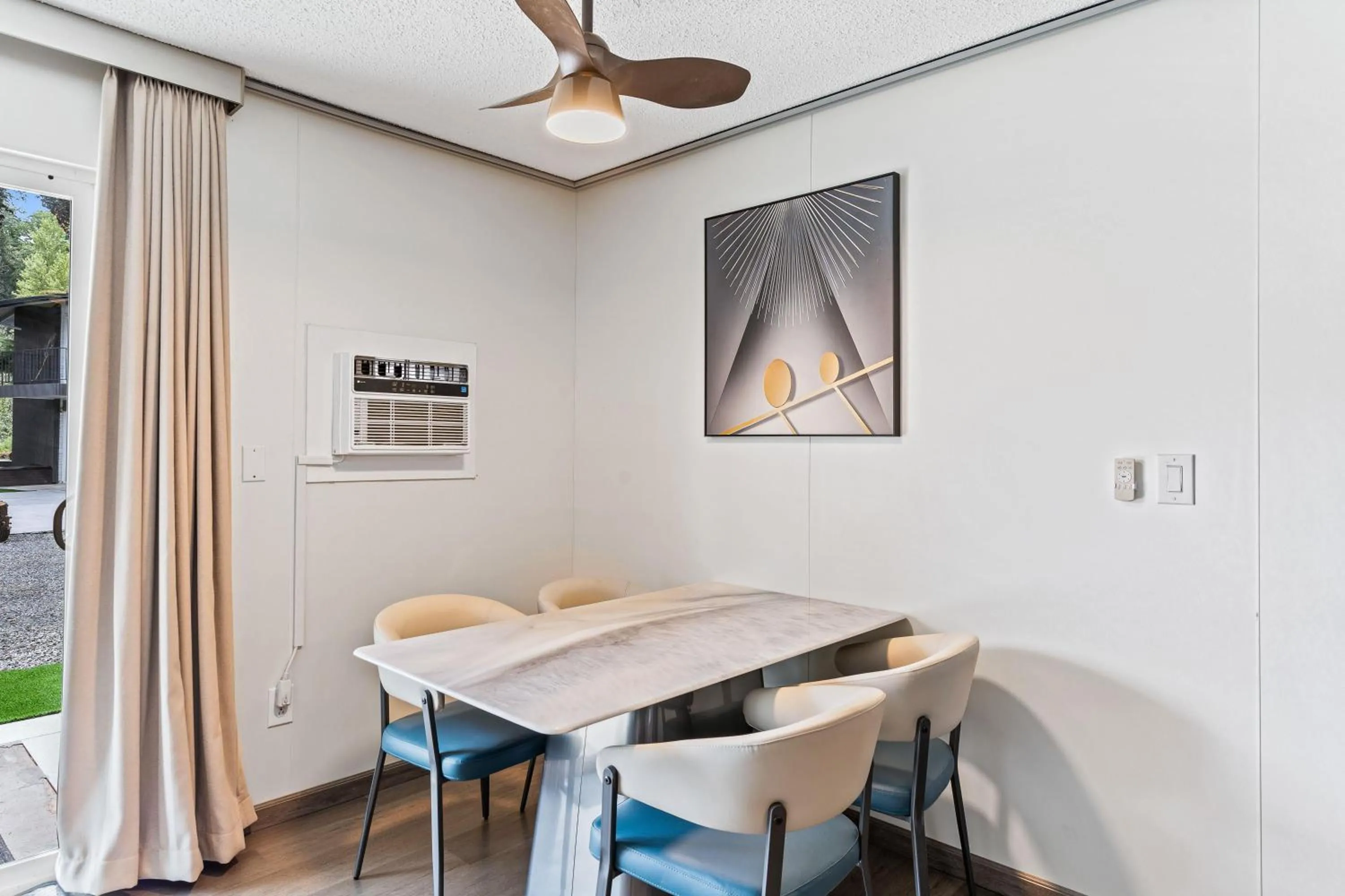 Photo of the whole room in Interurban Suites Hotel, a Dazzler Select by Wyndham