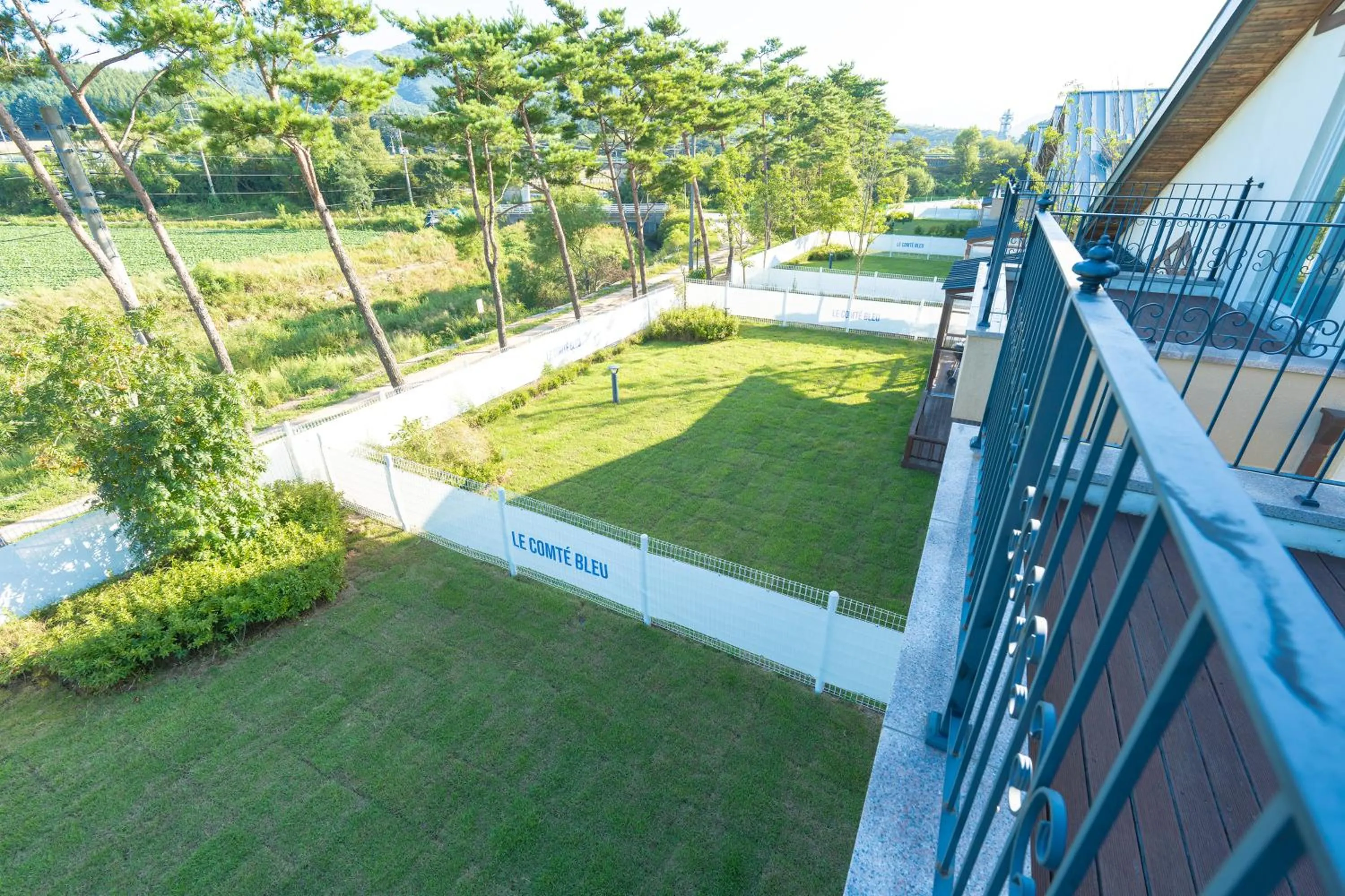 Garden in Le comte bleu