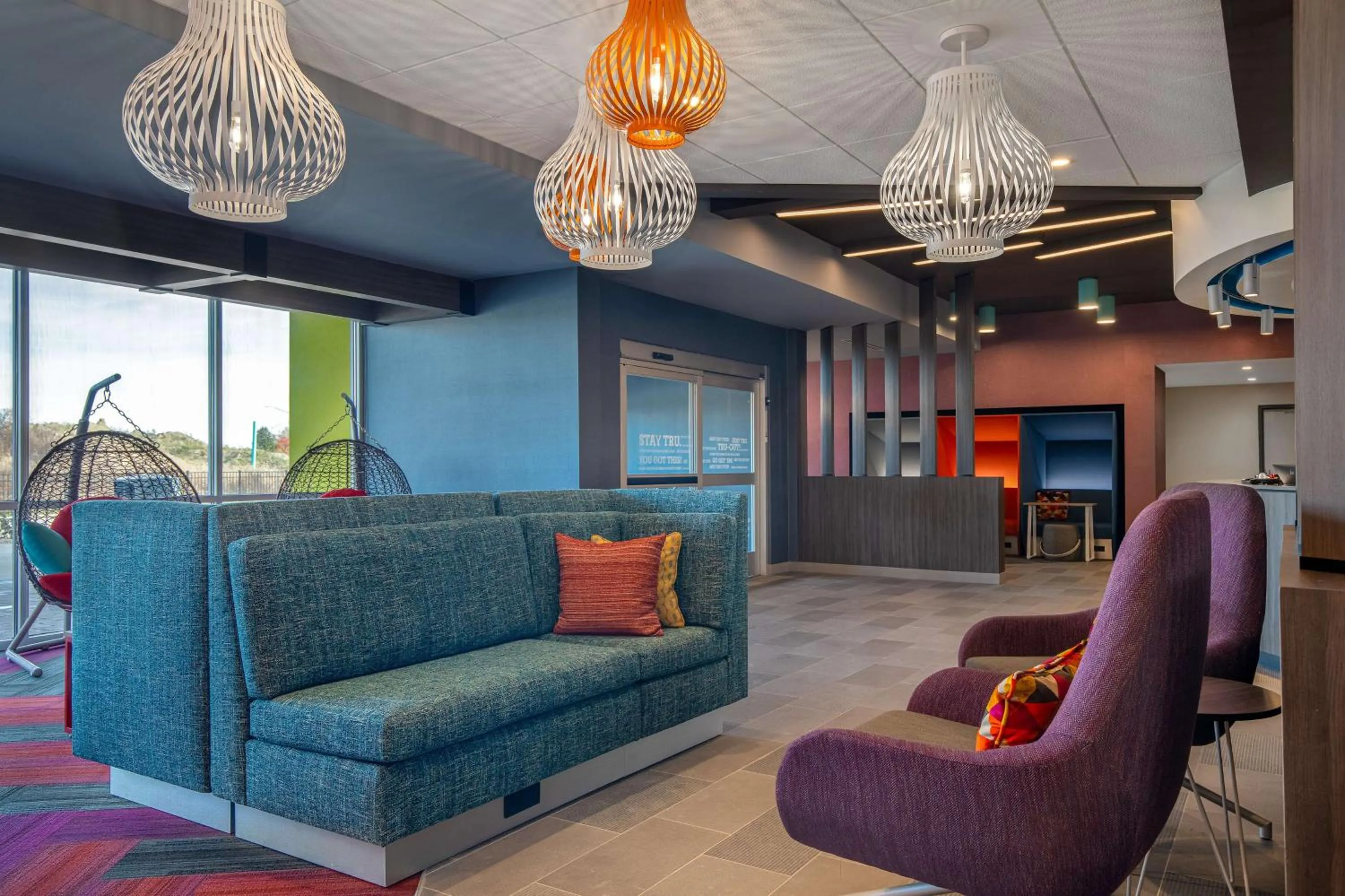 Lobby or reception in Tru By Hilton Anderson