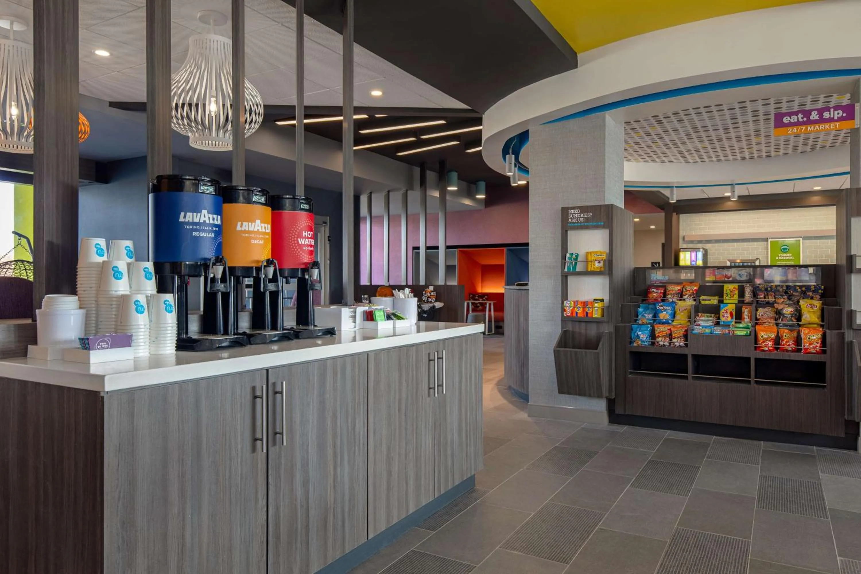 Restaurant/places to eat in Tru By Hilton Anderson