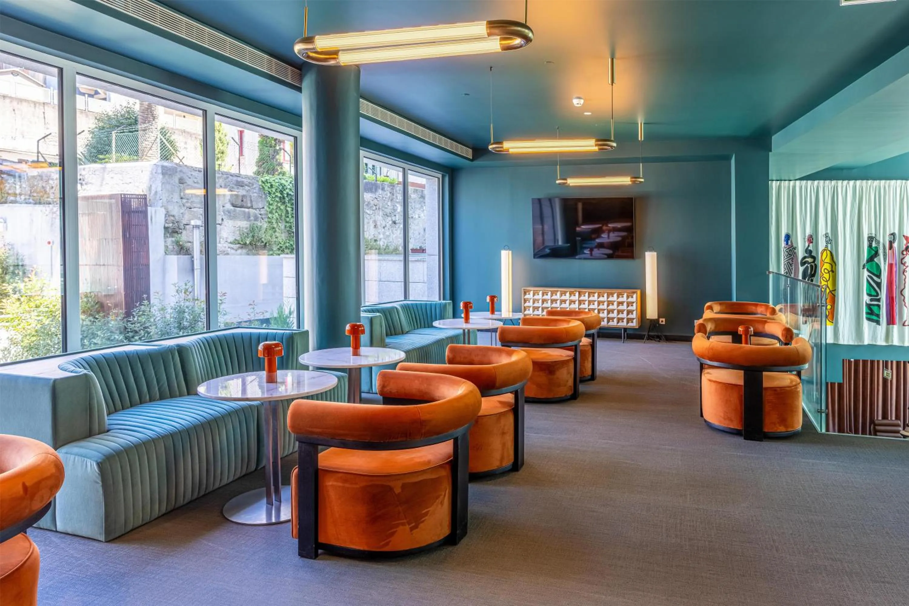 Meeting/conference room in Cenica Porto Hotel, Curio Collection By Hilton