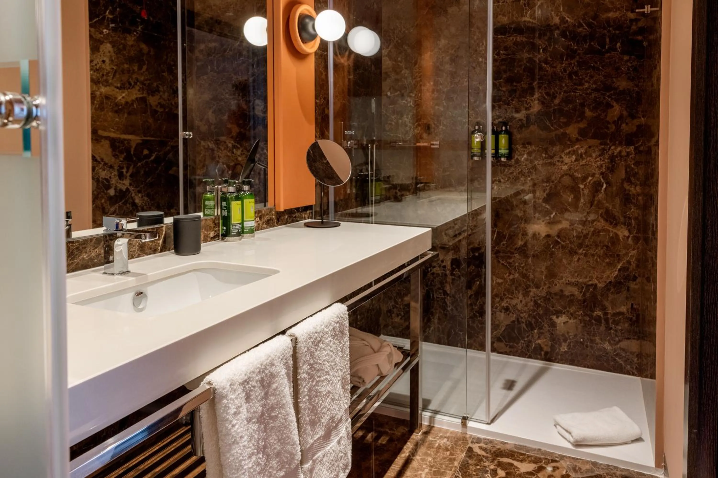 Bathroom in Cenica Porto Hotel, Curio Collection By Hilton