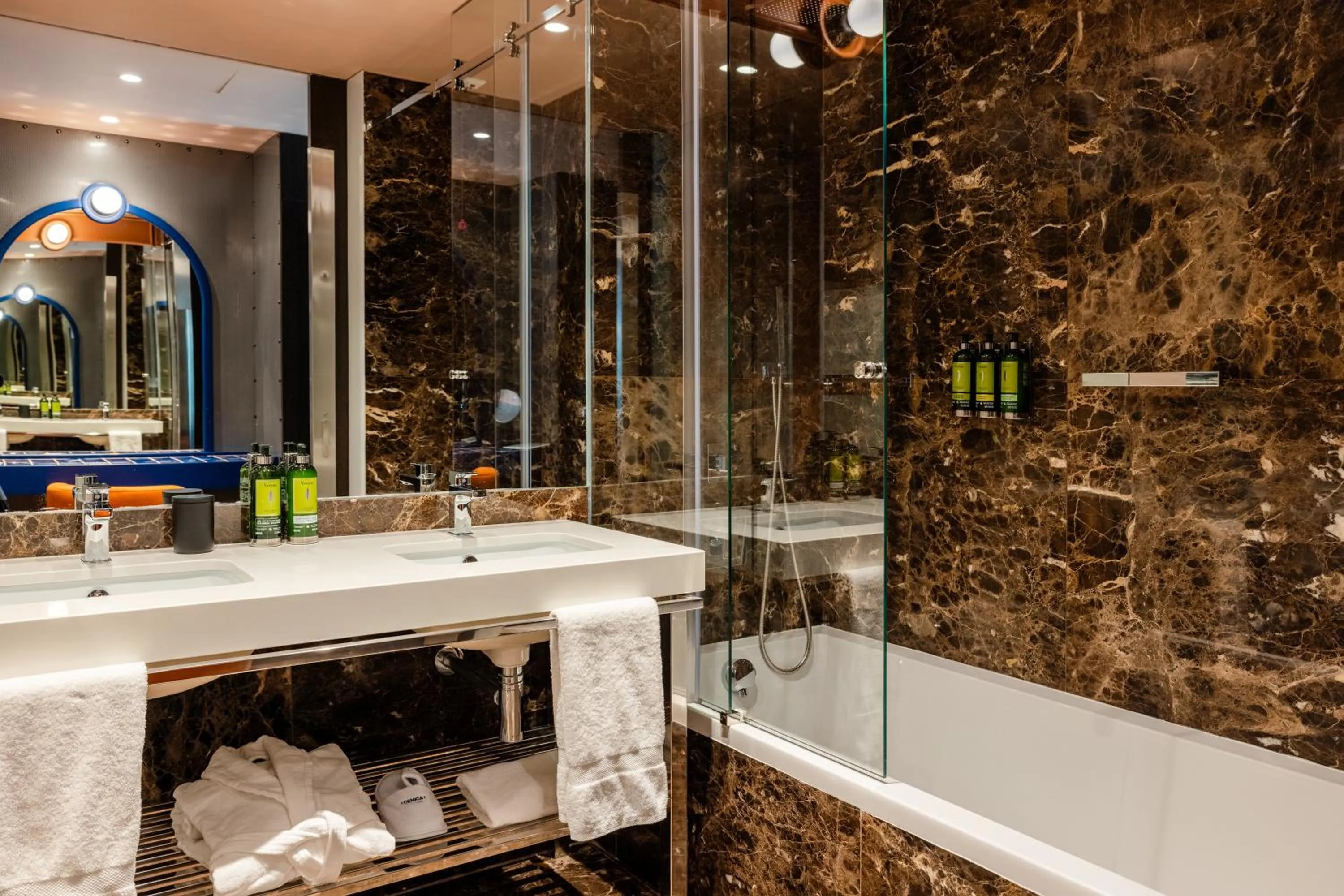 Bathroom in Cenica Porto Hotel, Curio Collection By Hilton