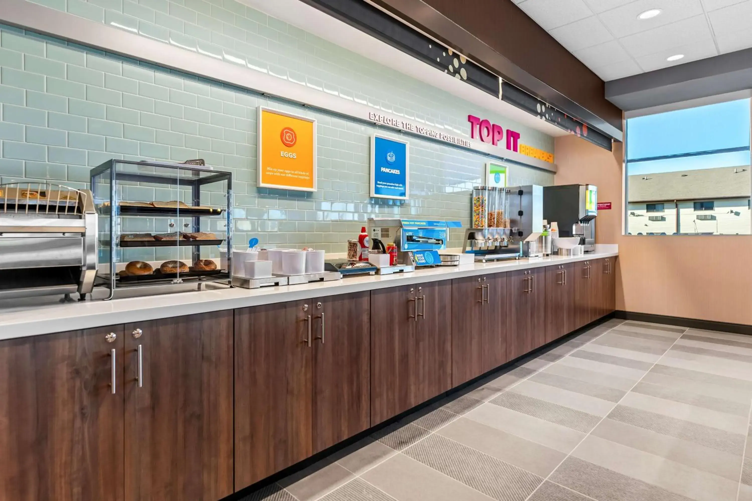 Breakfast in Tru By Hilton Dixon Breakfast in Tru By Hilton Dixon