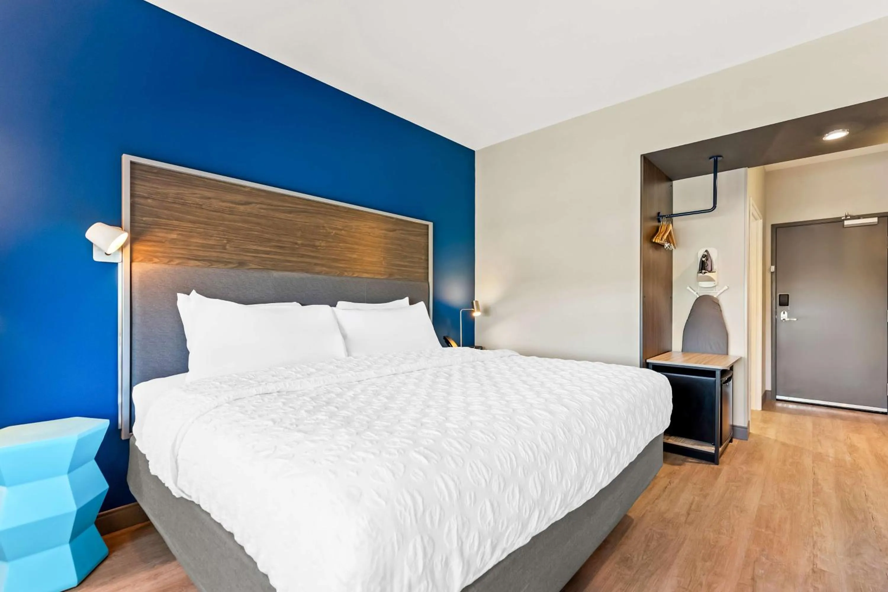 Bed in Tru By Hilton Dixon