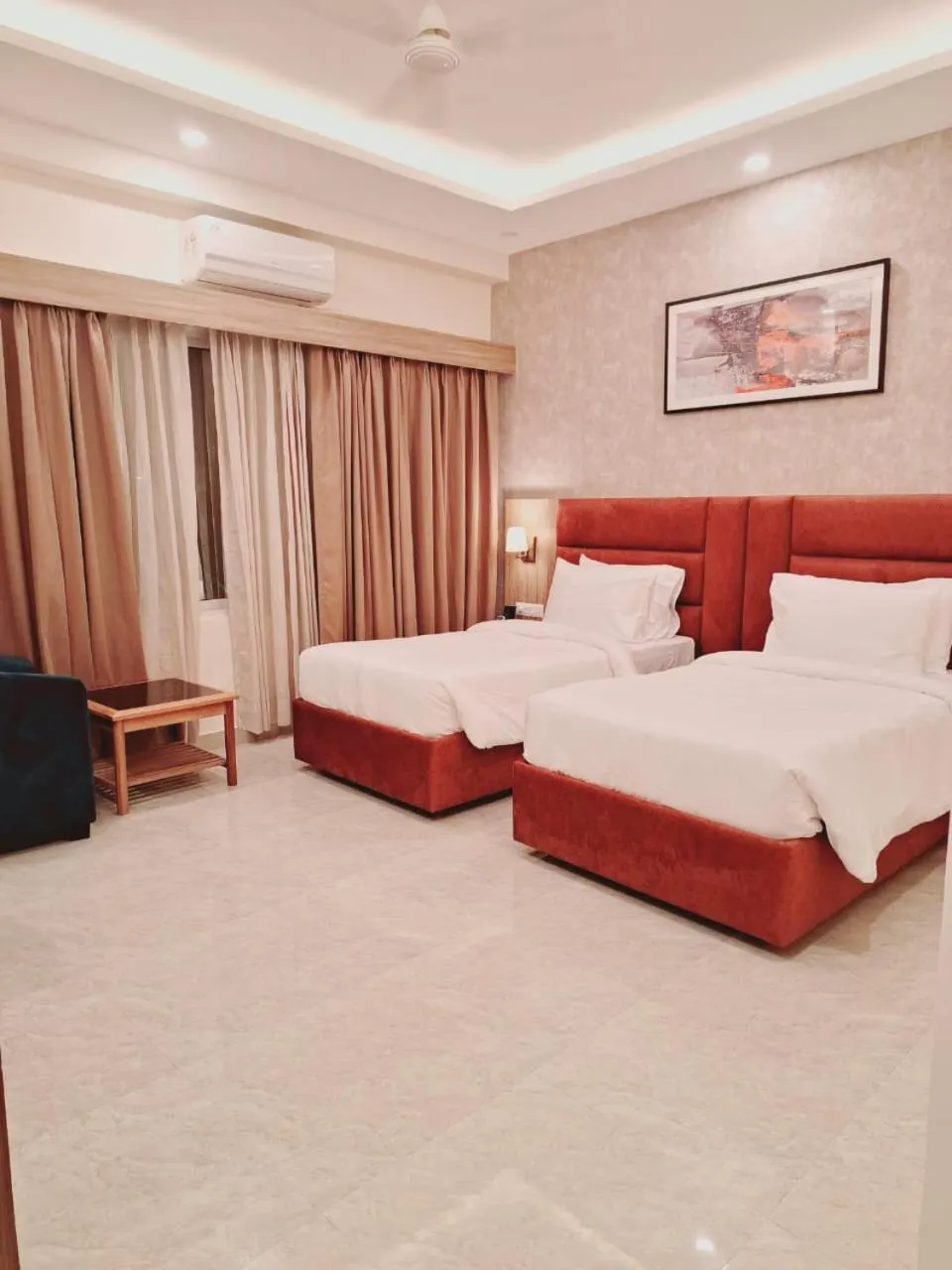 Bedroom, Bed in The Fern Residency, Bodhgaya, Series by Marriott