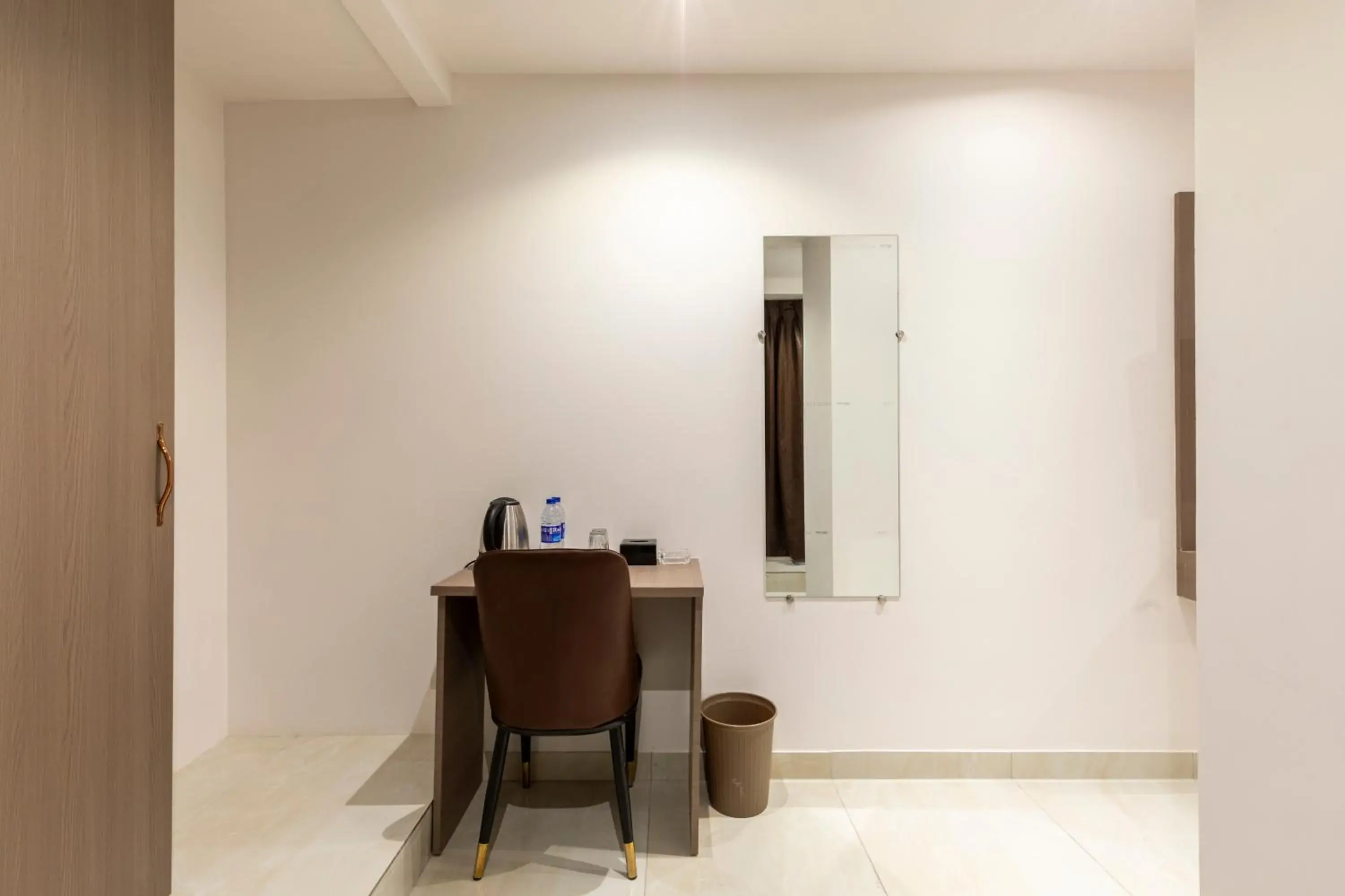 TV and multimedia in Hotel MetroMax Andheri TV and multimedia in Hotel MetroMax Andheri