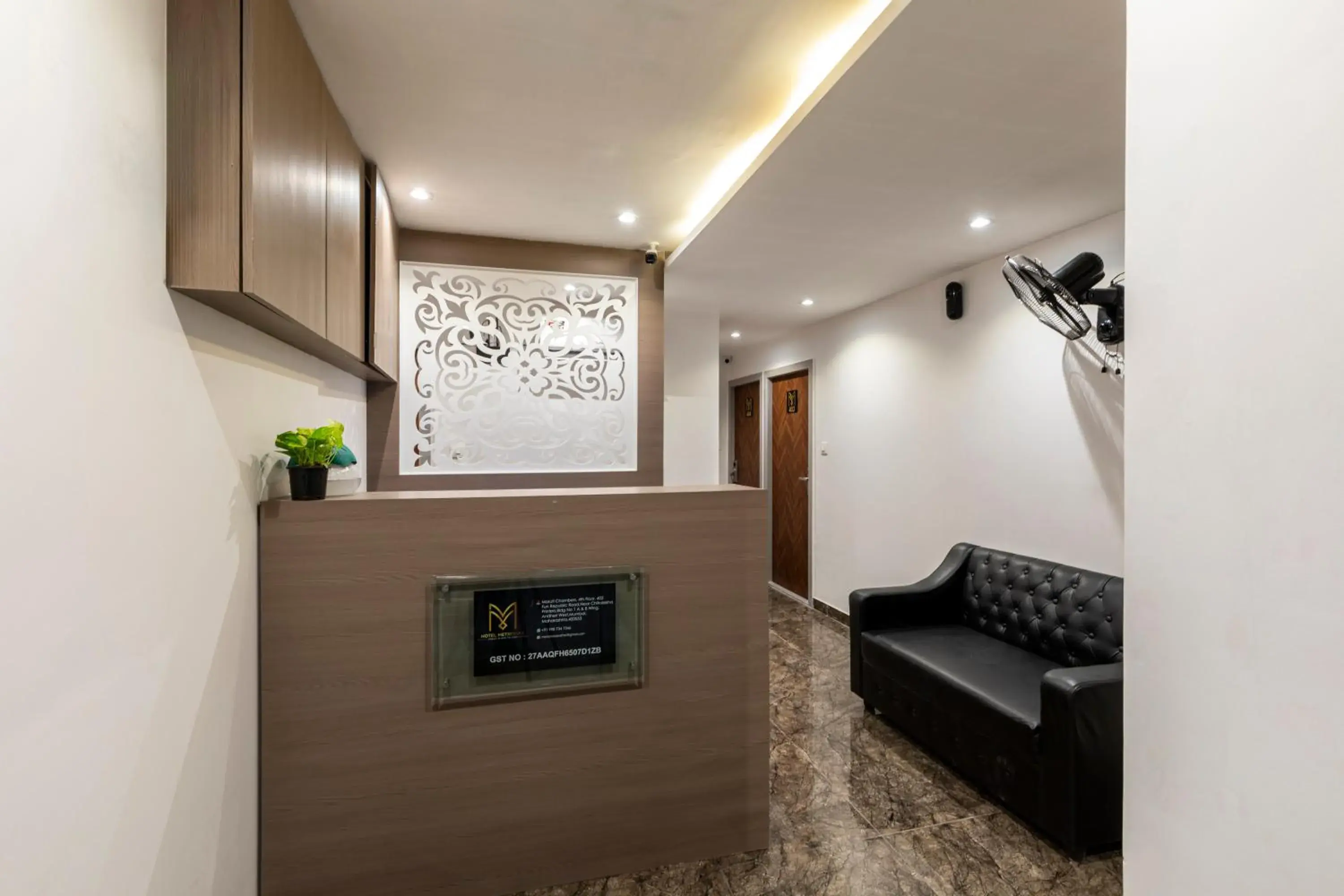 Lobby or reception in Hotel MetroMax Andheri Lobby or reception in Hotel MetroMax Andheri