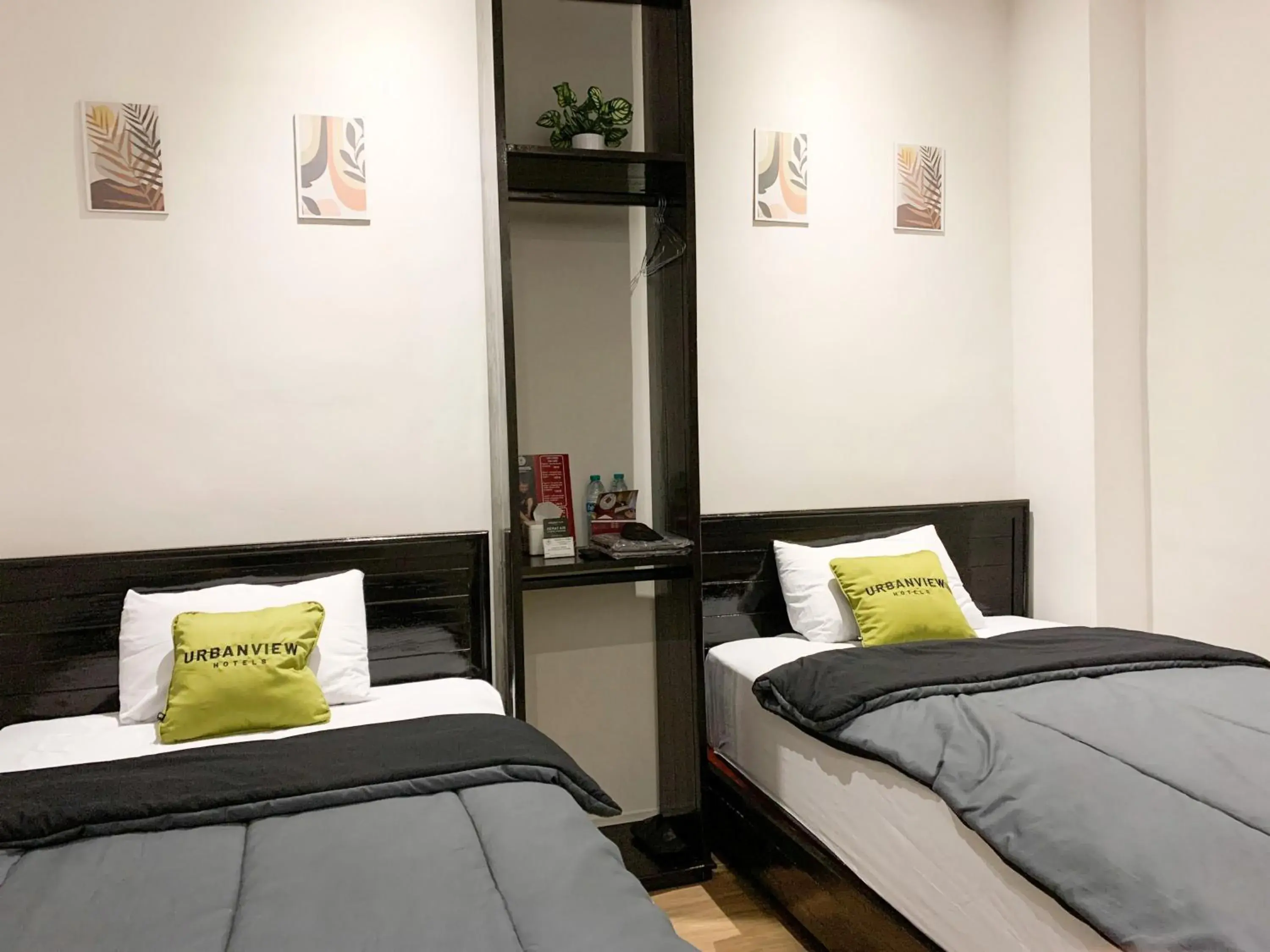 Deluxe Twin Room in Urbanview House of IKIGAI Deluxe Twin Room in Urbanview House of IKIGAI