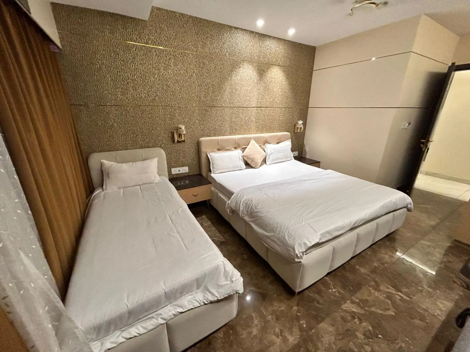 Executive Triple Room in Hotel Mangal Shree