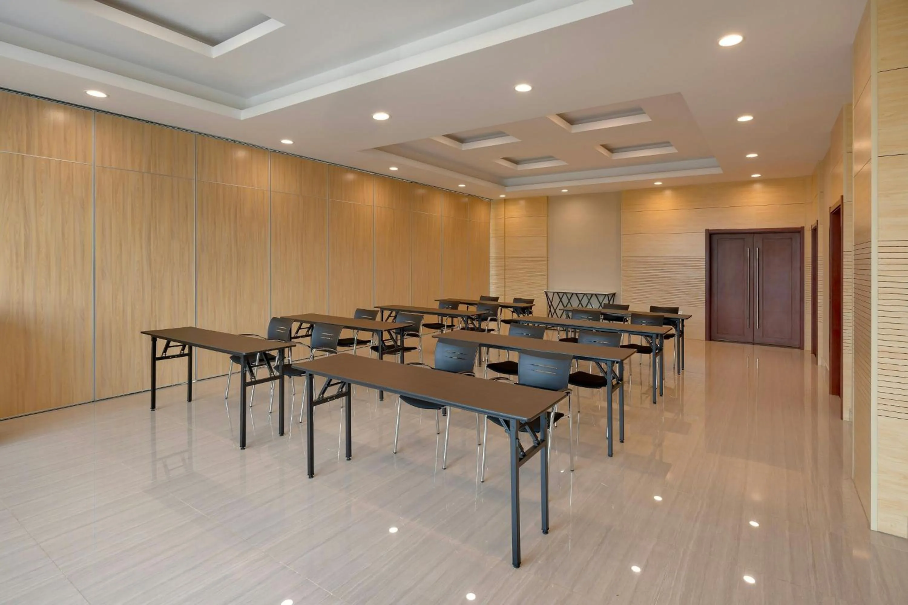 Meeting/conference room in Protea Hotel by Marriott Lusaka International Airport