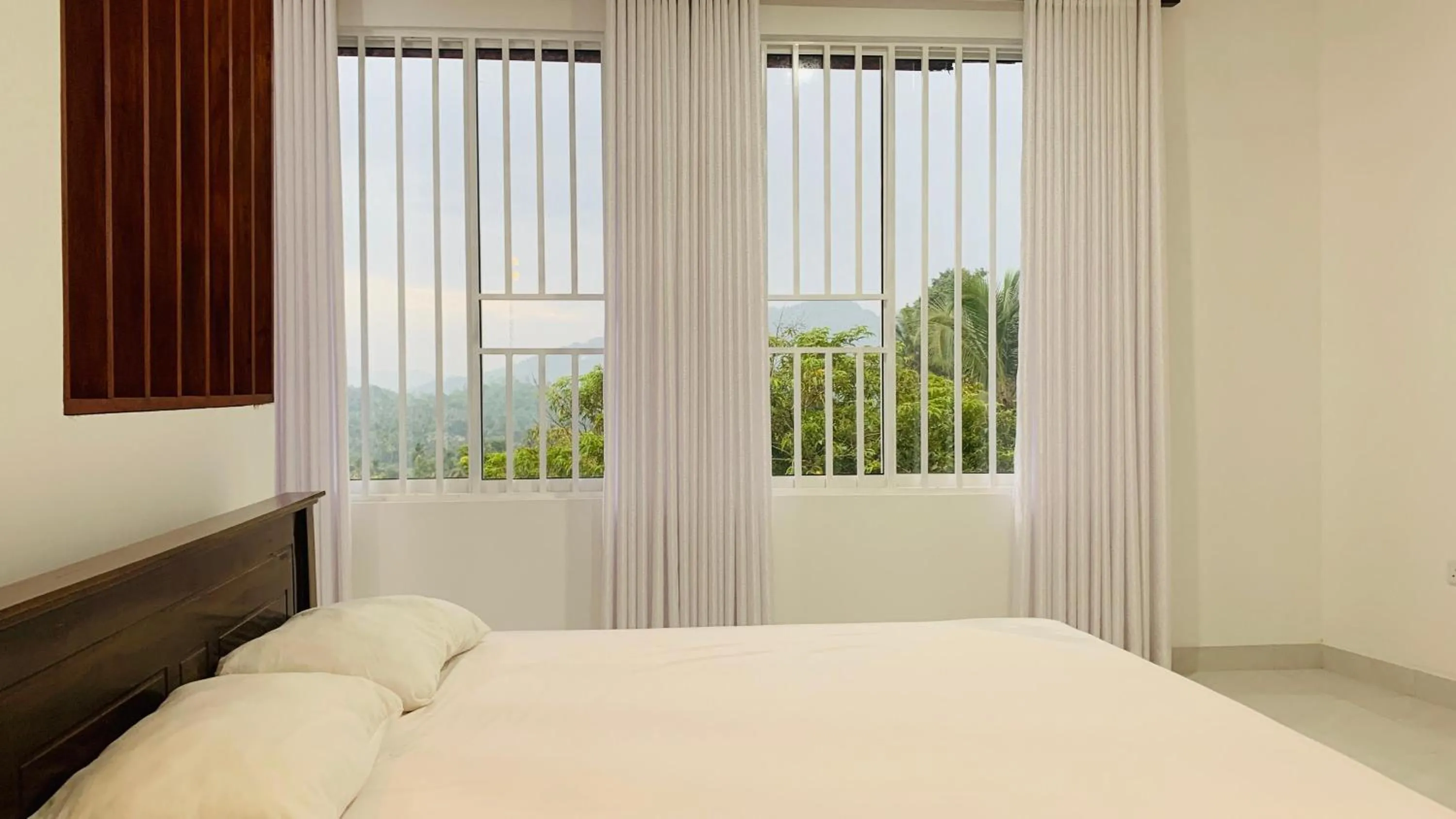 Photo of the whole room, Bed in Meridian Holiday Resort