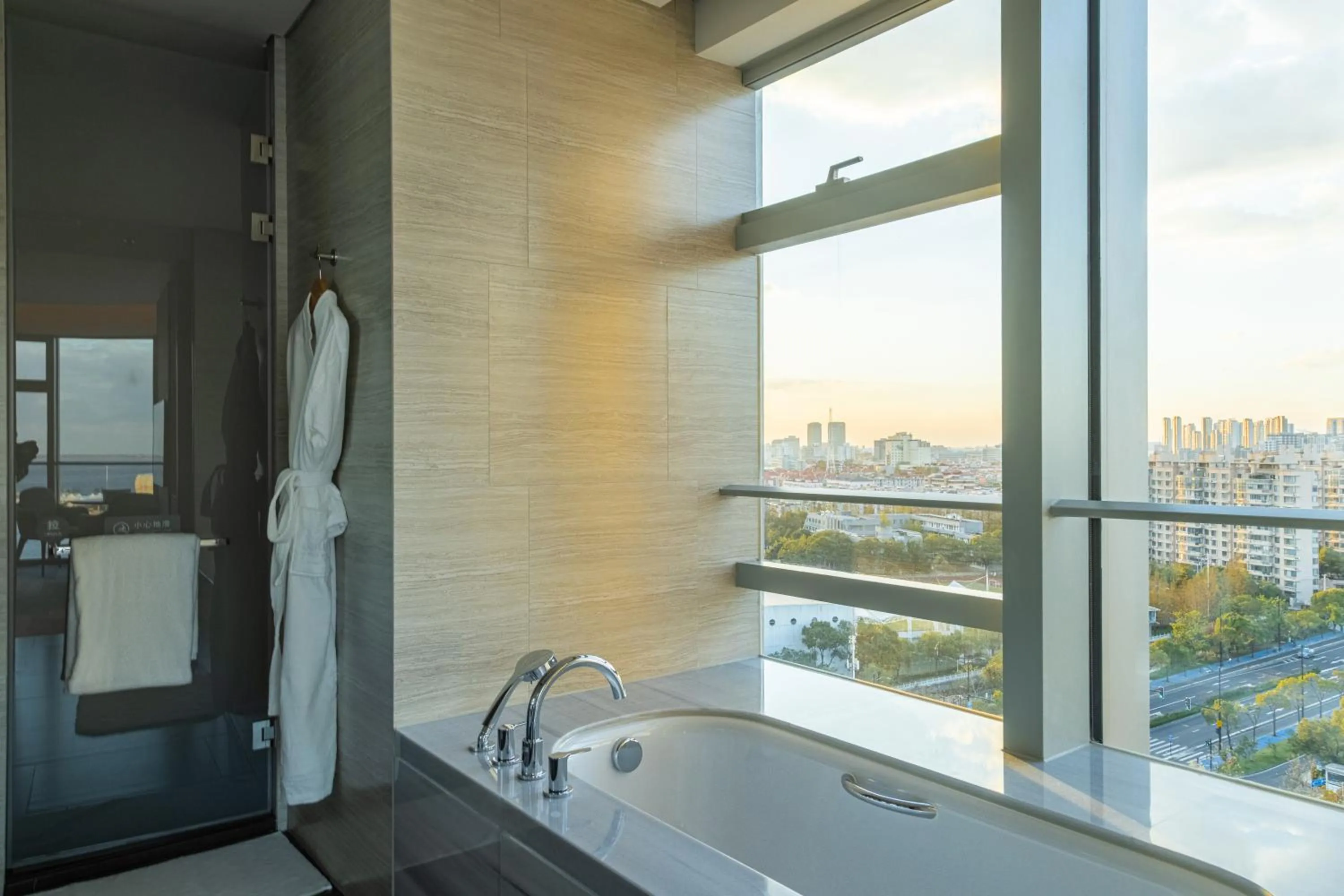 Bathroom in Cordis Shanghai Seaworld