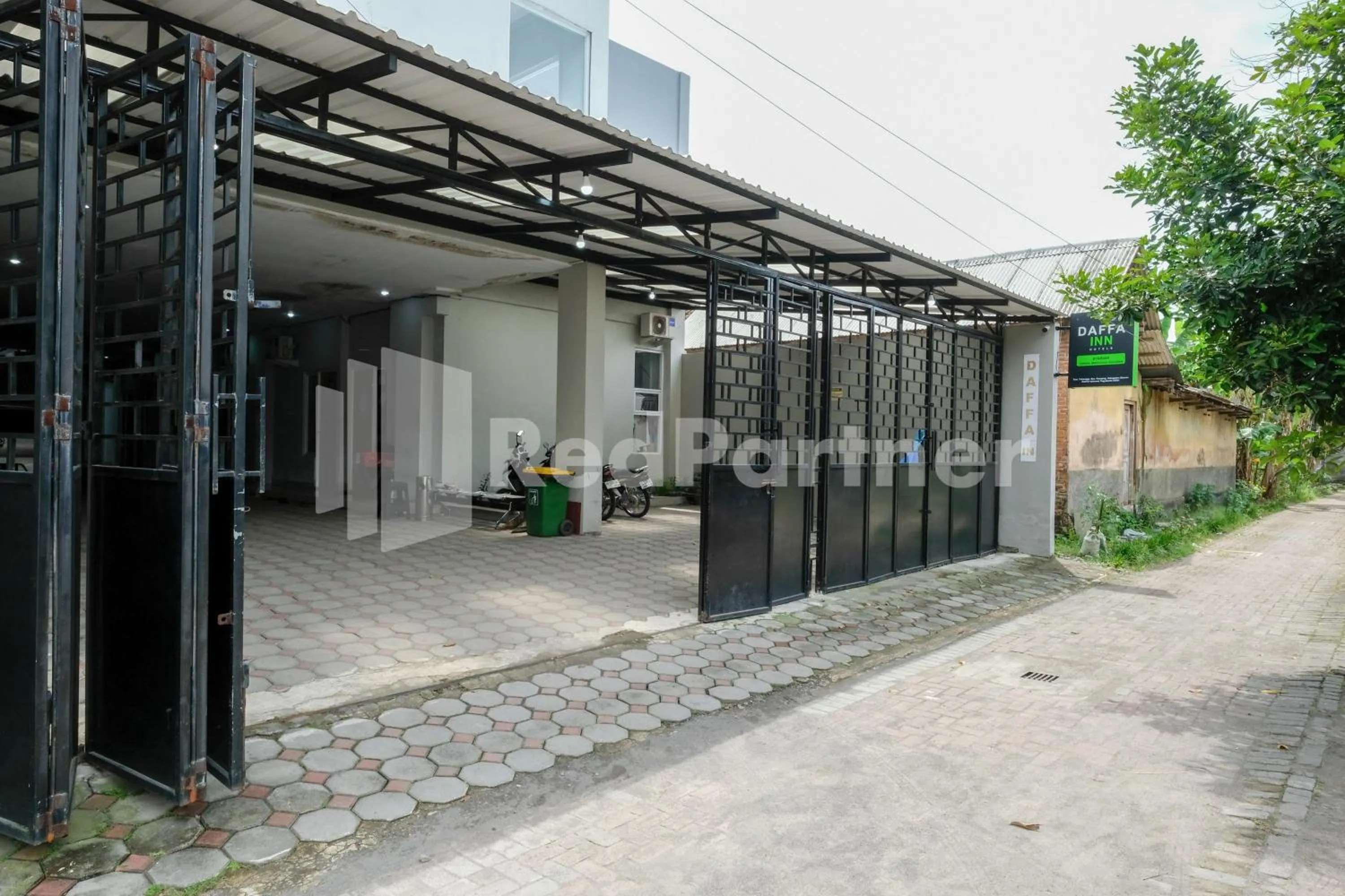 Daffa Inn Syariah near Jogja City Mall mitra RedDoorz