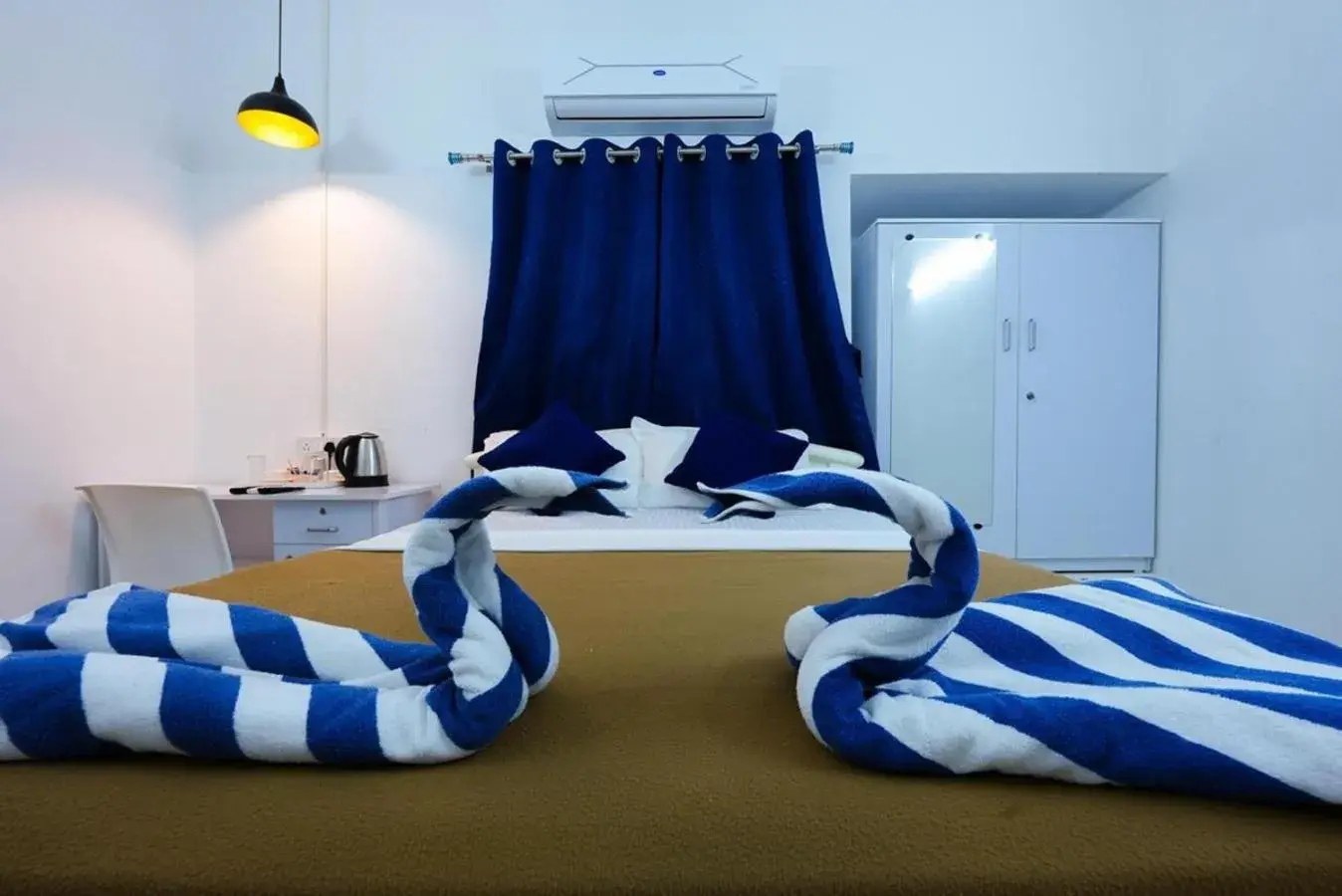 Queen Room in Madras Inn Nungambakam Queen Room in Madras Inn Nungambakam