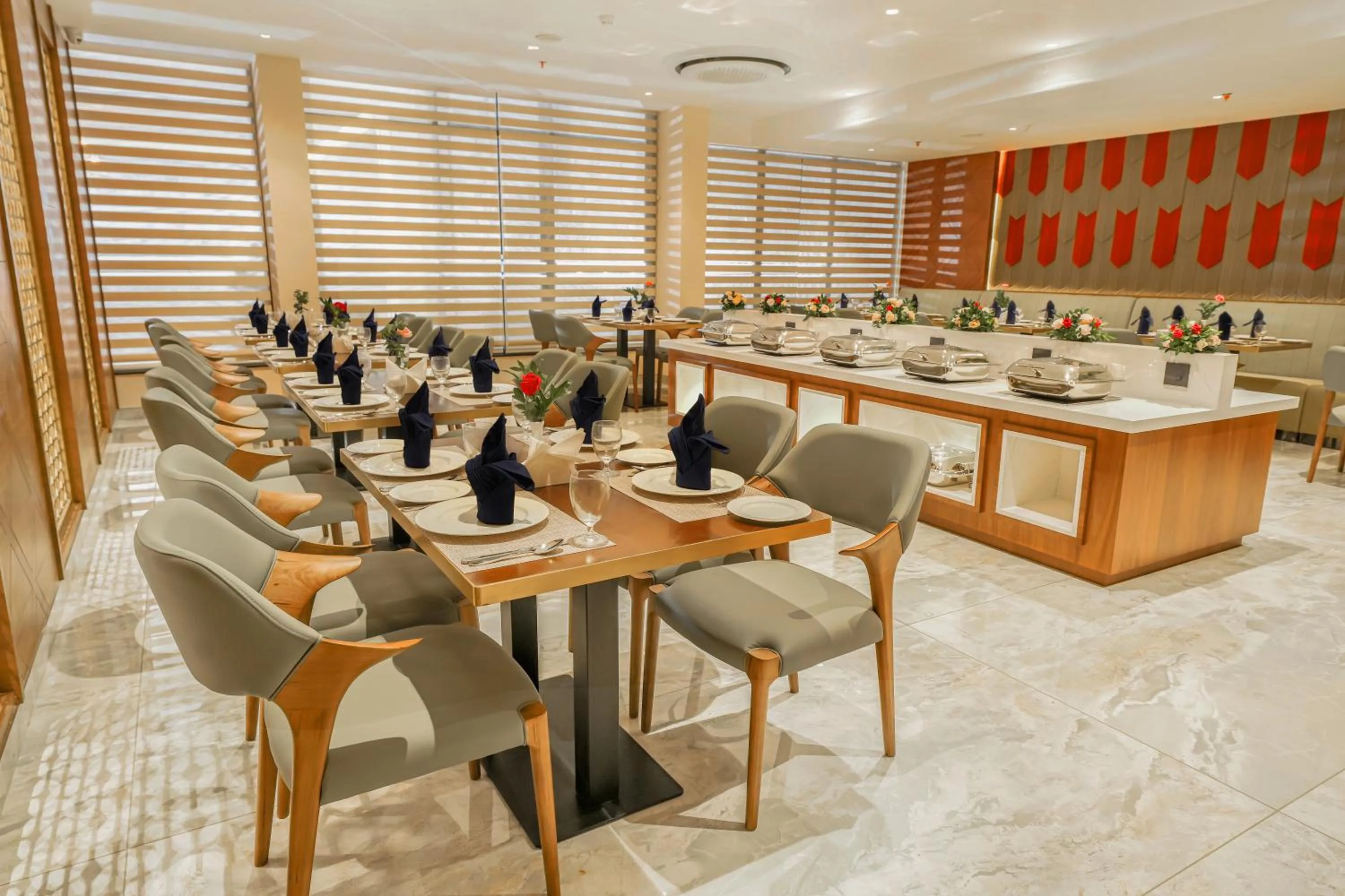 Restaurant/places to eat in VSC Porto Marina