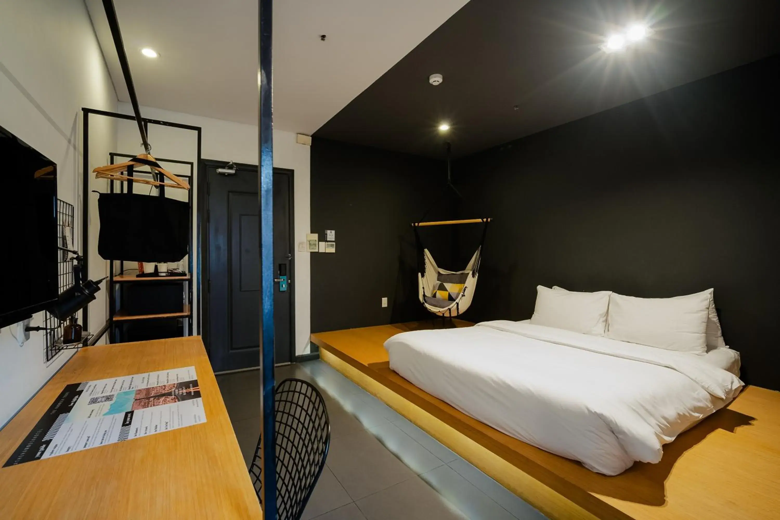 Photo of the whole room, Bed in The Hammock Hotel Ben Thanh Photo of the whole room, Bed in The Hammock Hotel Ben Thanh